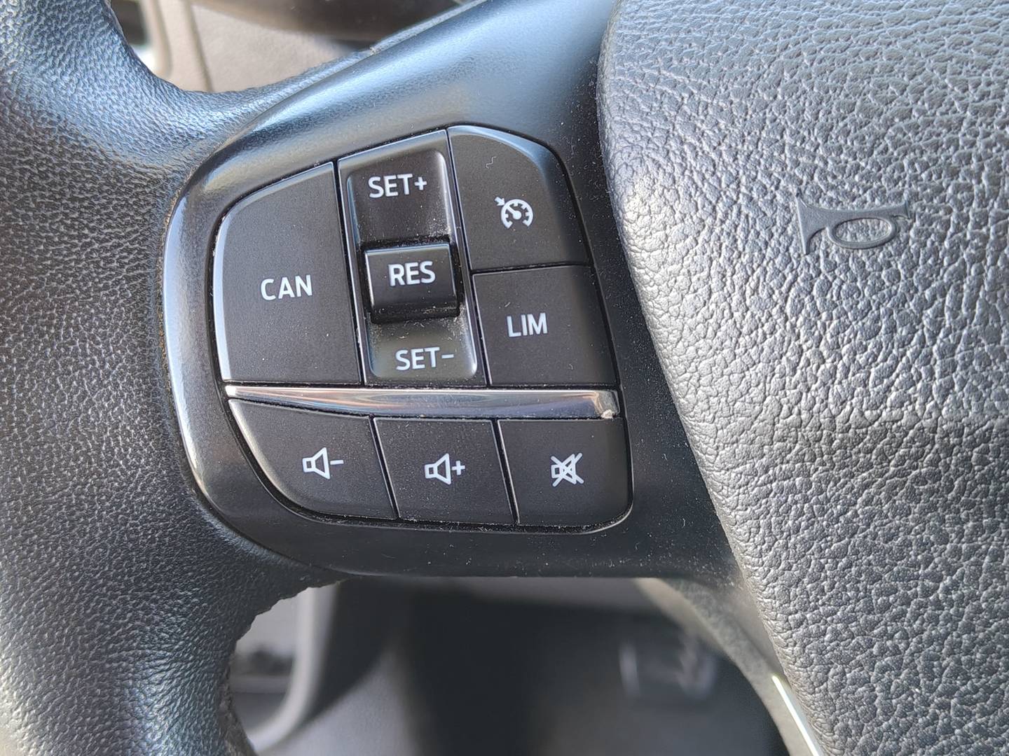 Foto Ford Tessoro Ford Tessoro 463 UP (170 CV)