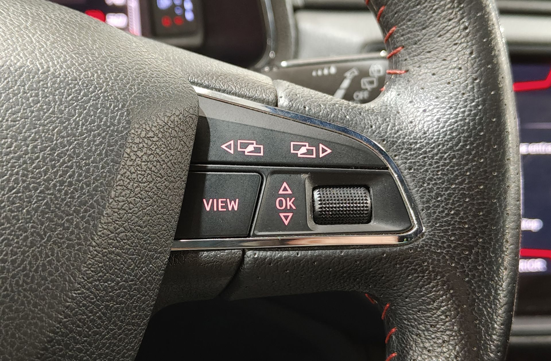 SEAT Arona 1.6 TDI Ecomotive FR - foto 33
