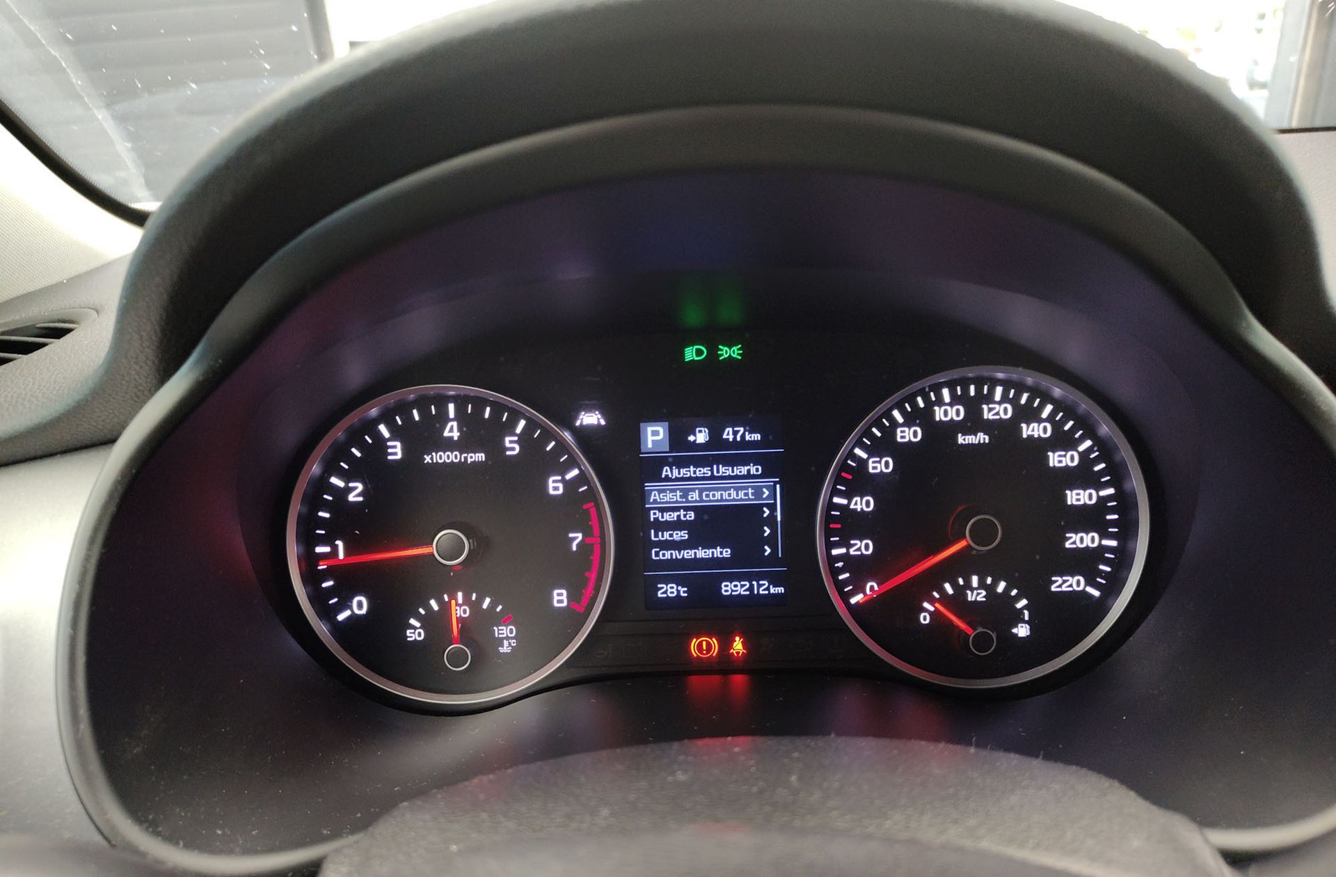 Kia Stonic 1.0 T-GDi Tech DCT - foto 24