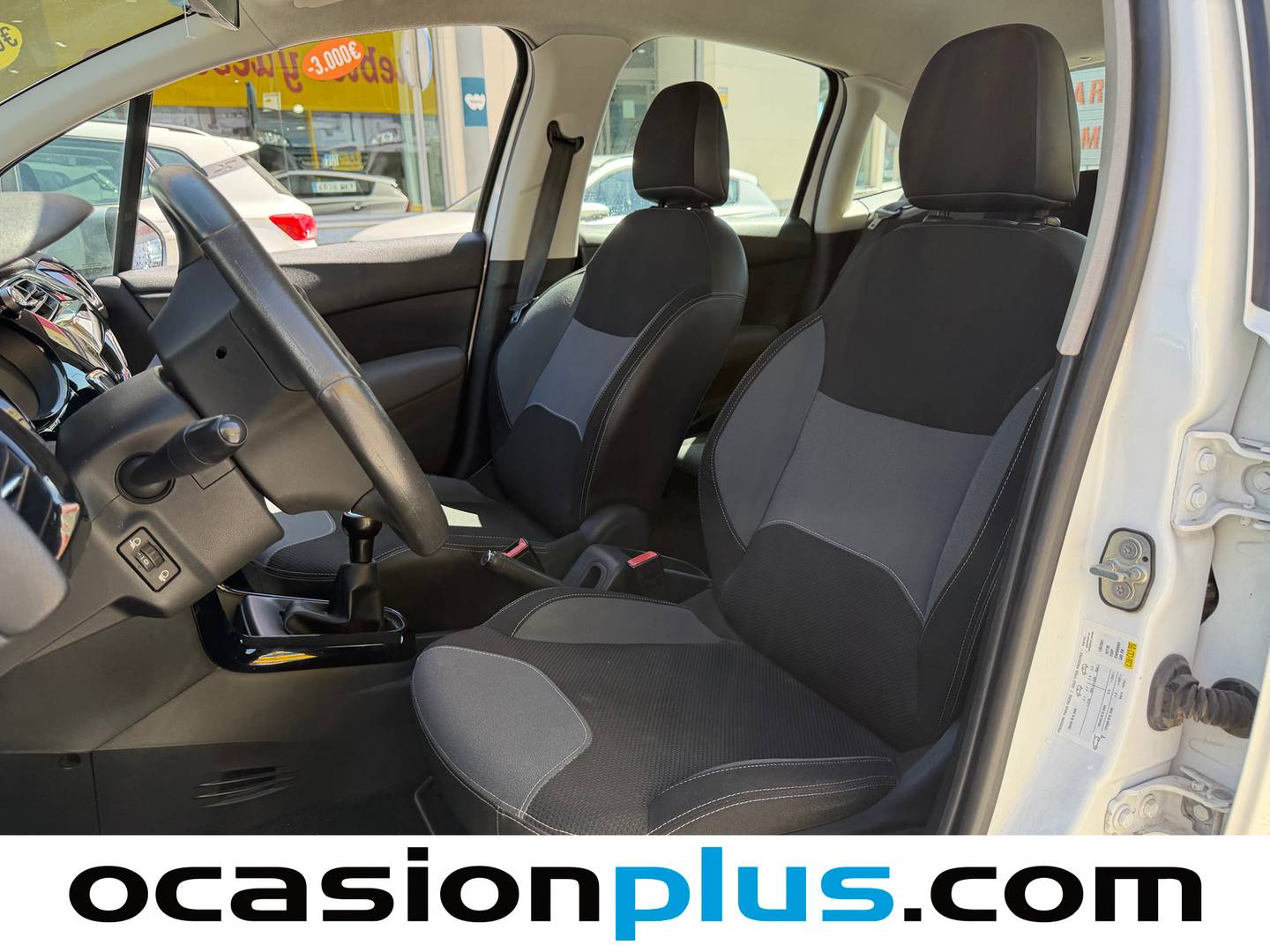 Foto asientos delanteros Citroën C3 Citroen C3 VTi Tonic (68 CV)