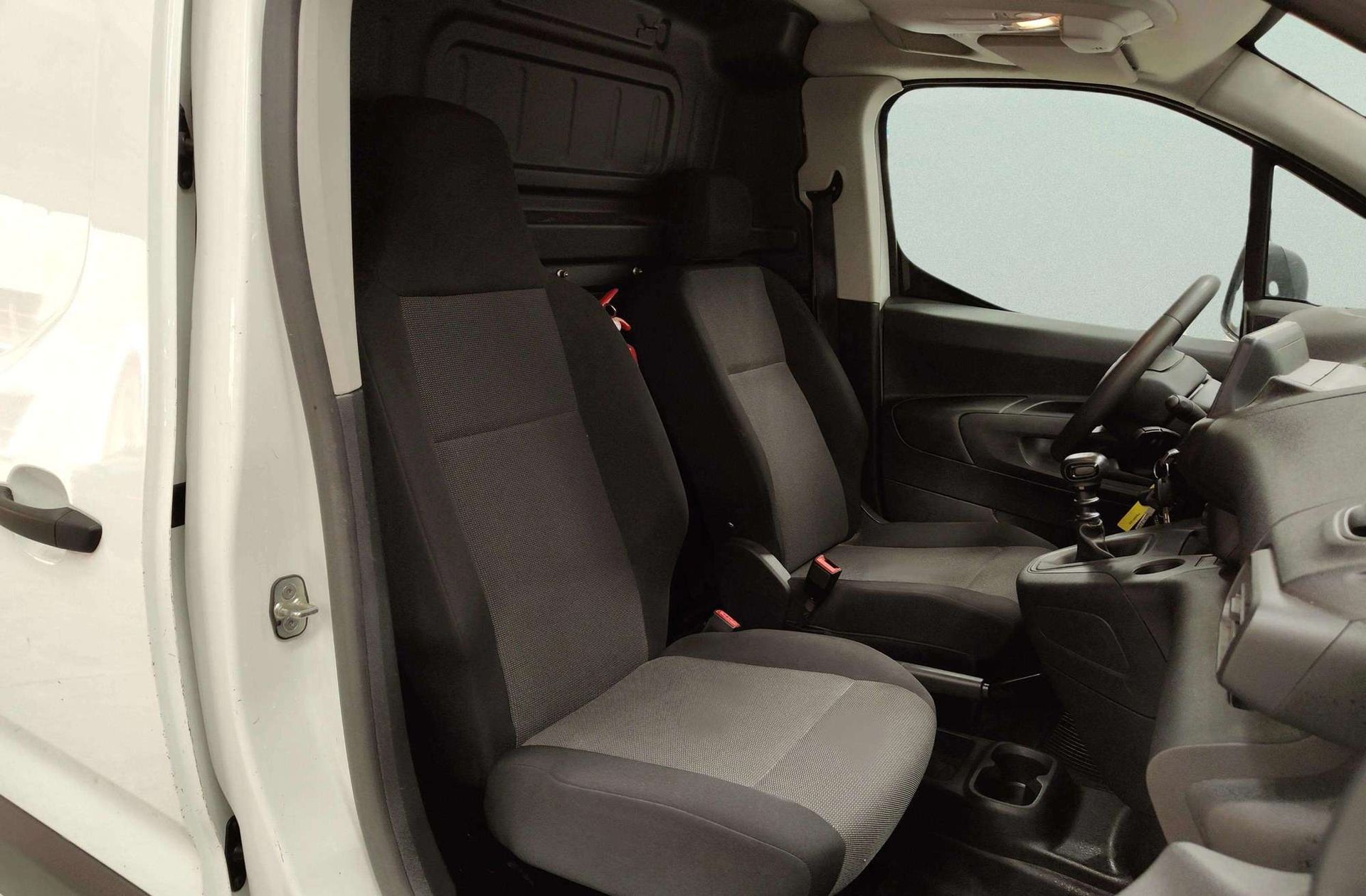 Citroën Berlingo Furgon BlueHDi 100 Talla M Control - foto 15