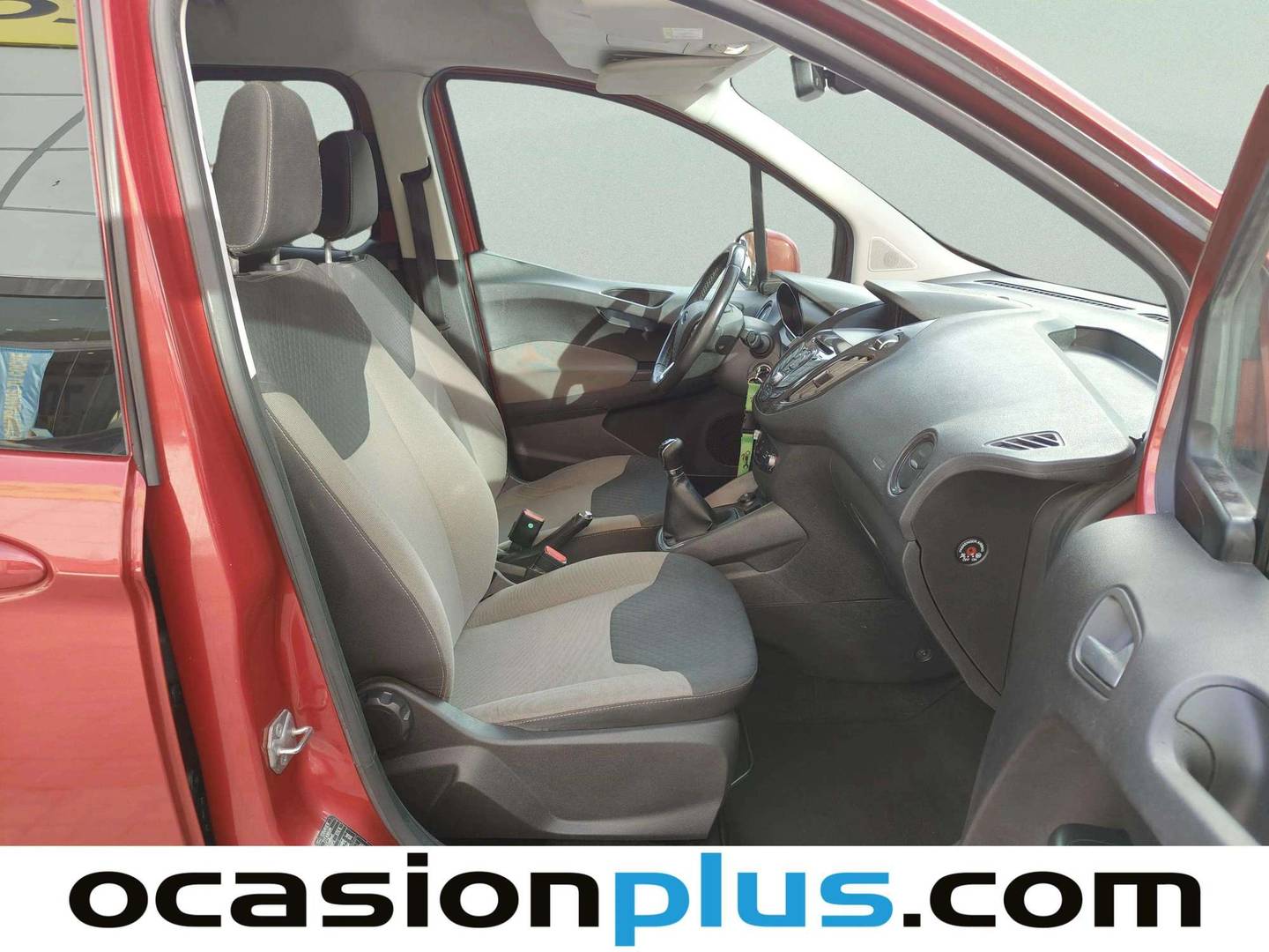 Ford Tourneo Courier Ford Tourneo Courier 1.0 EcoBoost Titanium (100 CV) al mejor precio