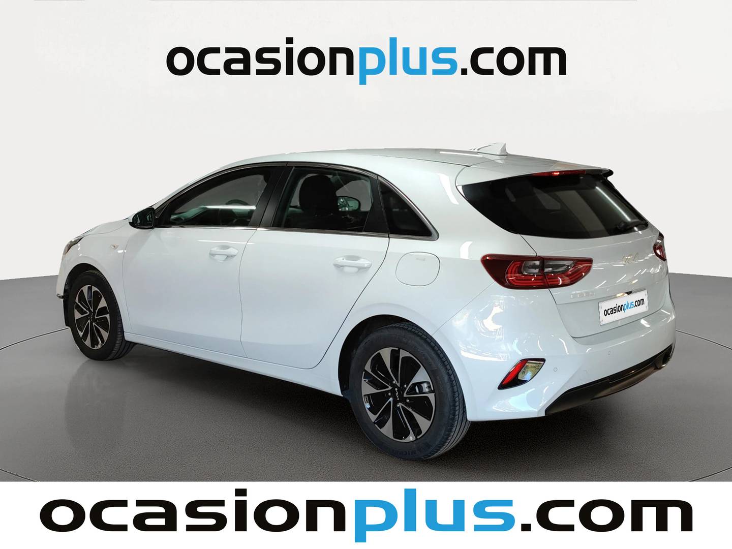 Foto trasera KIA Ceed KIA Ceed 1.0 T-GDI Drive (100 CV) izquierda