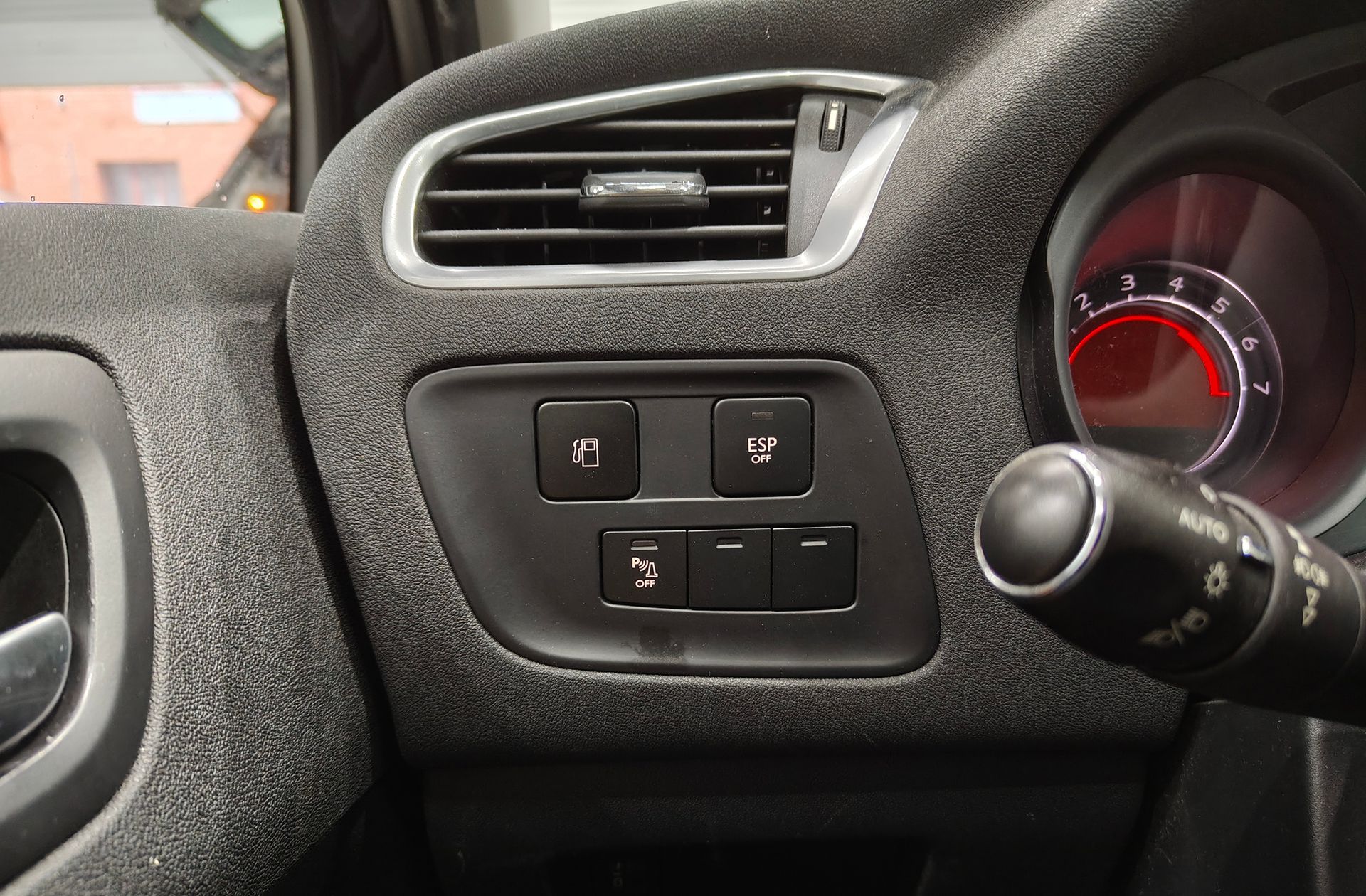 Citroën C4 1.6 HDi Sport - foto 8