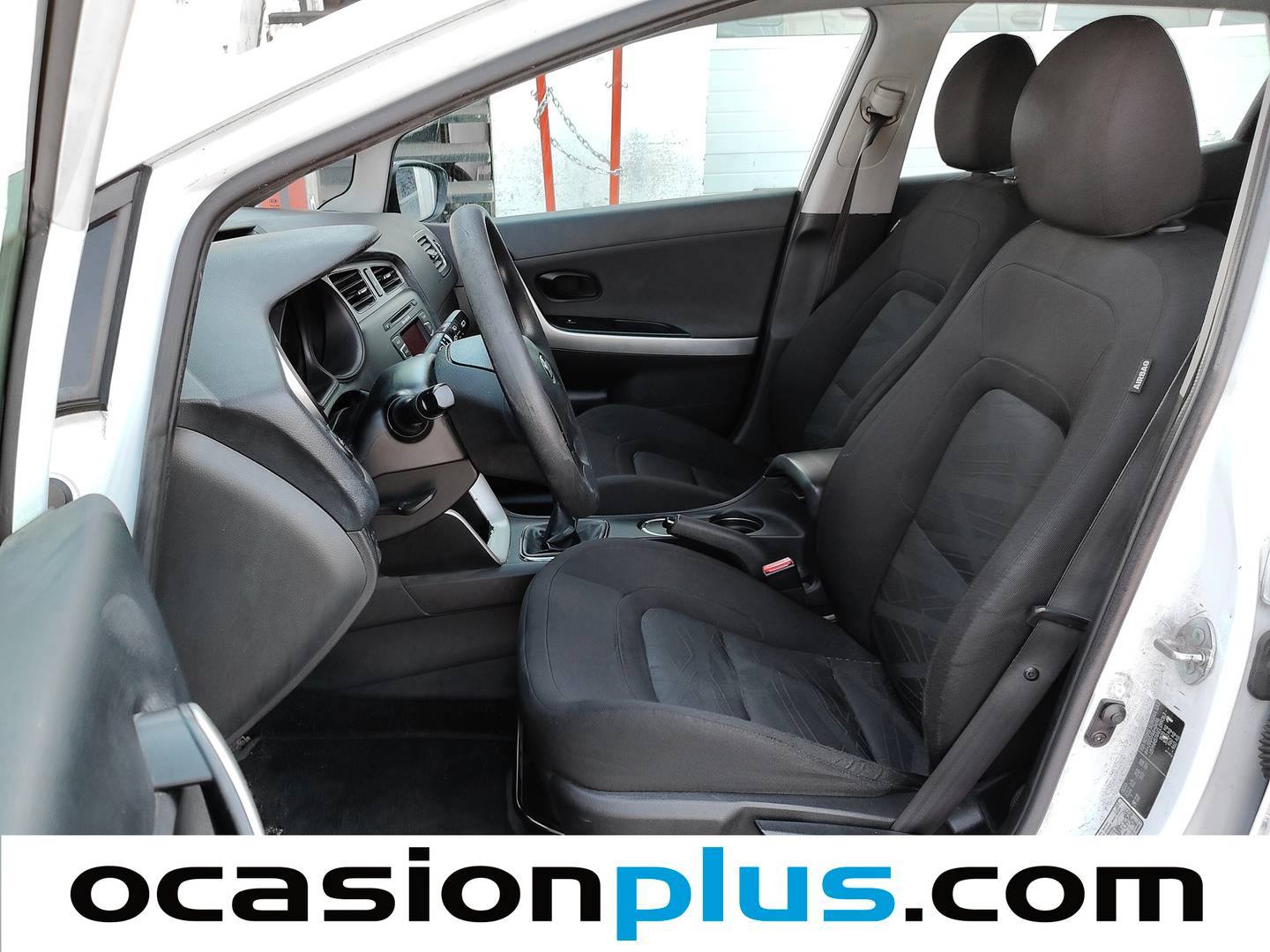 Foto asientos delanteros KIA Ceed KIA Ceed 1.4 CVVT Concept (100 CV)