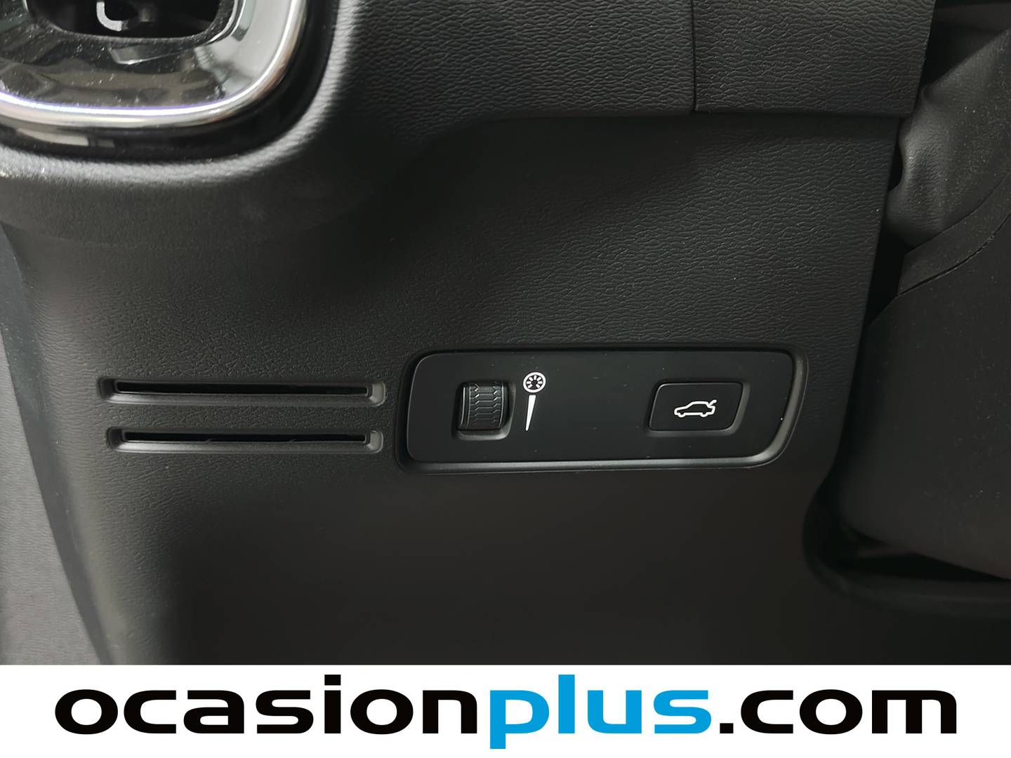 Volvo XC40 Volvo XC40 T3 Business Plus (163 CV) seminuevo