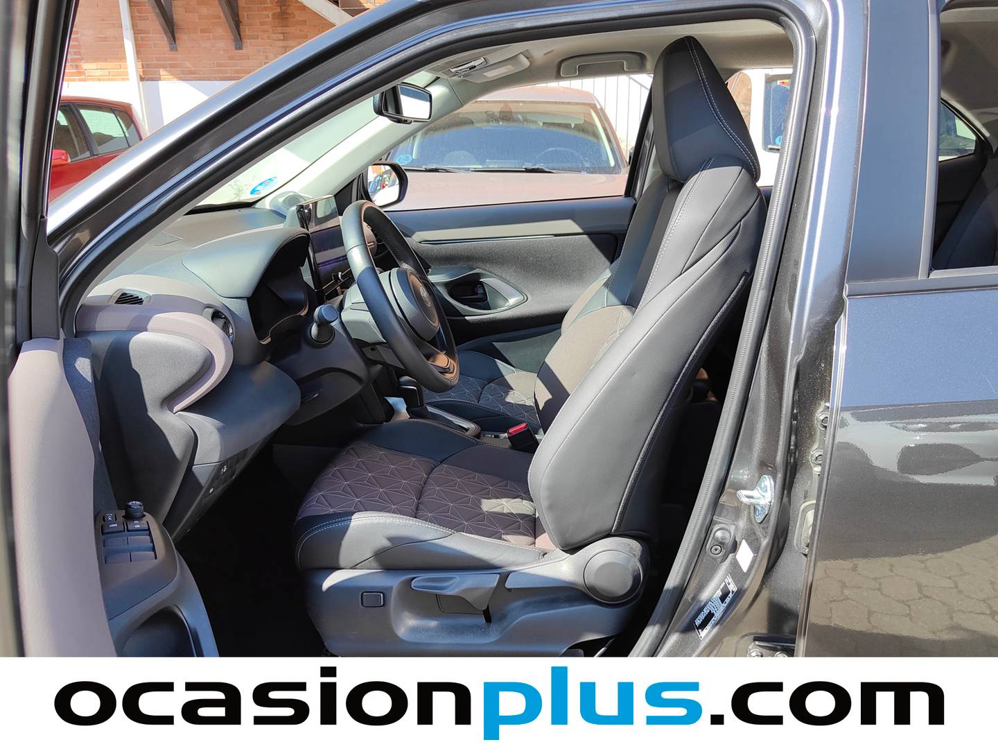Foto asientos delanteros Toyota Yaris Cross Toyota Yaris Cross 130H Style (130 CV)