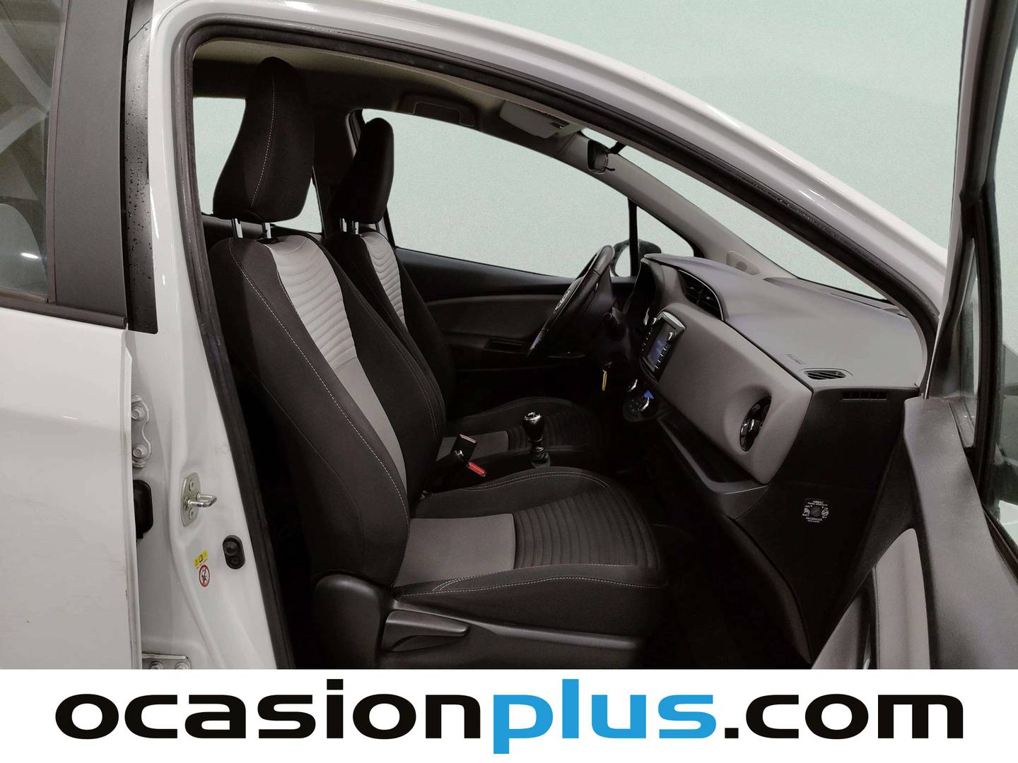 Foto Toyota Yaris Toyota Yaris 1.5 Active (111 CV)