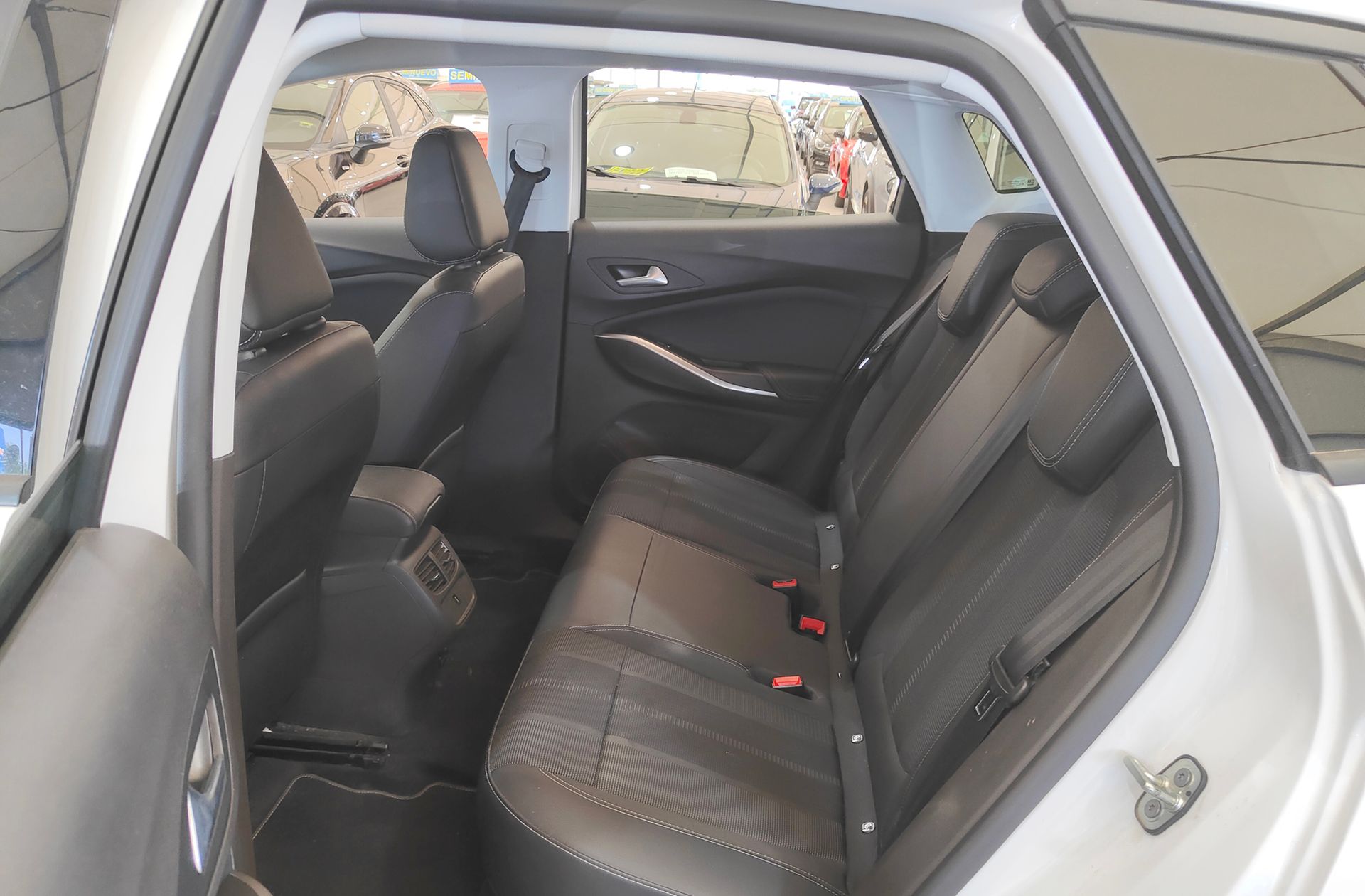 Opel Grandland 1.6 Turbo PHEV GS - foto 11