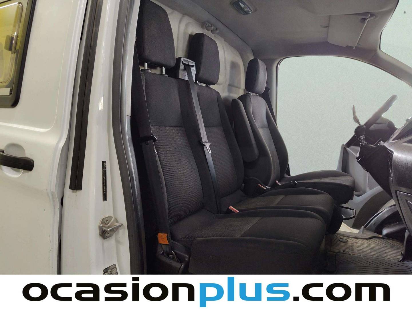Fotos maletero Ford Transit Custom Ford Transit Custom Furgon 2.2 TDCI 250 L1 Ambiente (100 CV)