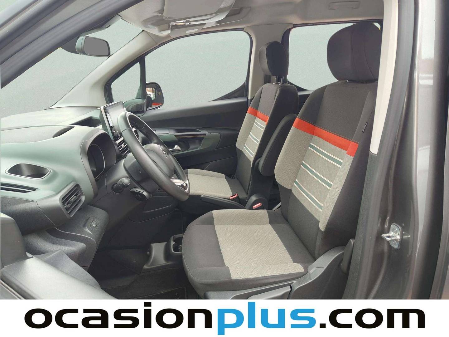 Foto asientos delanteros Citroën Berlingo Citroën Berlingo BlueHDi 130 S&S Talla M Shine (130 CV)