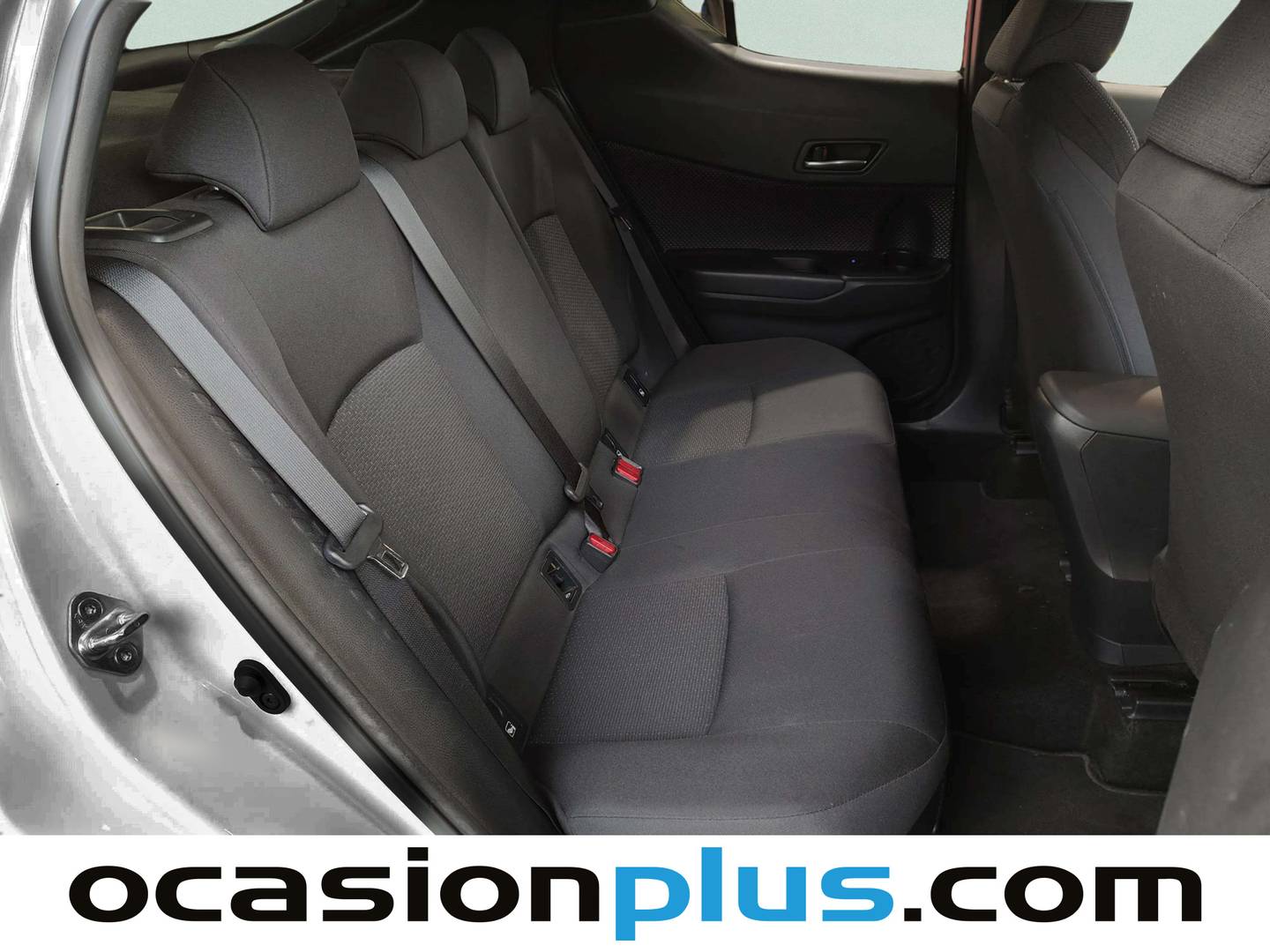 Foto Toyota C-HR Toyota C-HR 1.8 125H Advance (122 CV)