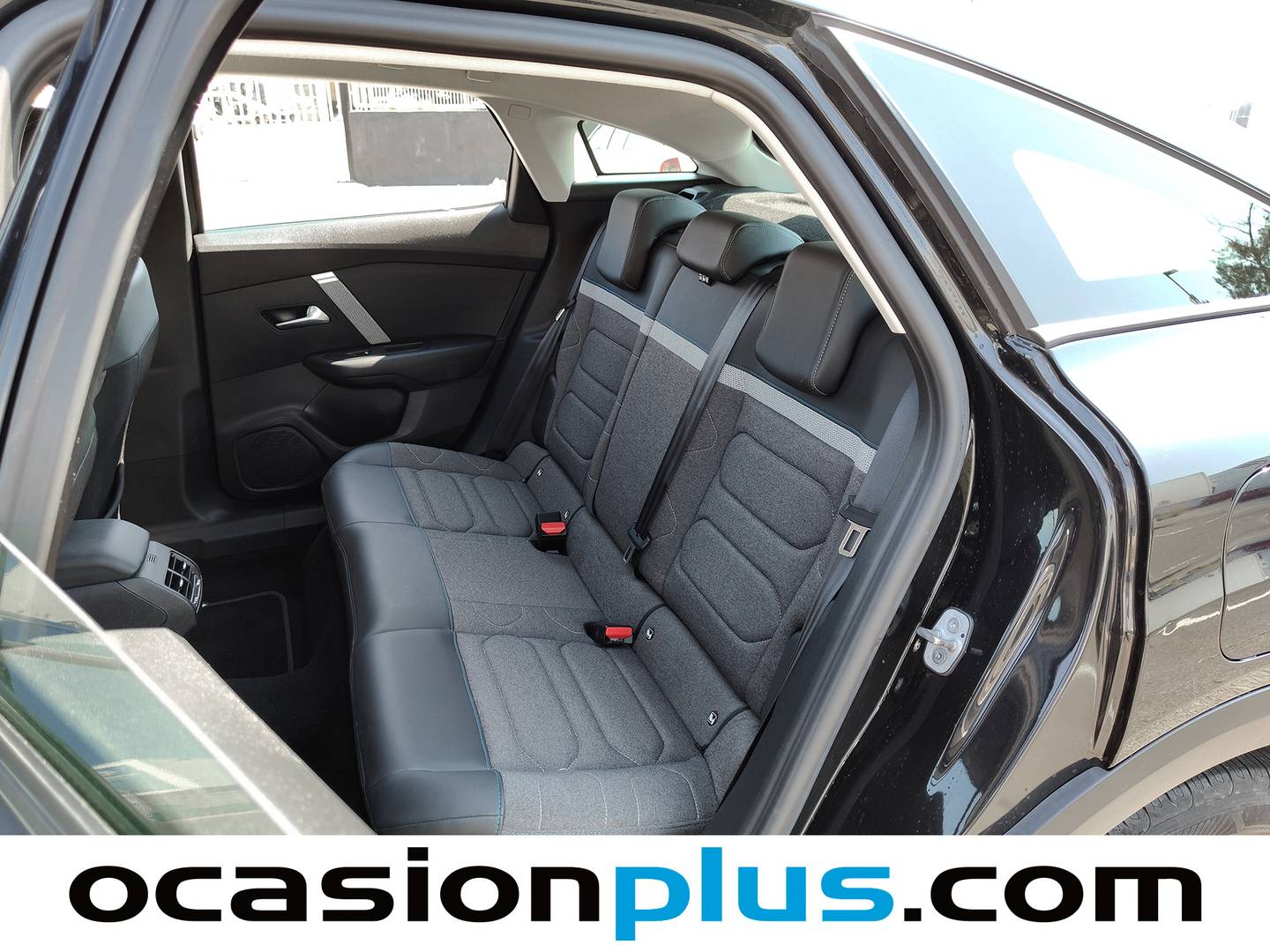 Foto asientos traseros Citroën C4 Citroën C4 PureTech 130 S&S Plus EAT8 (131 CV)