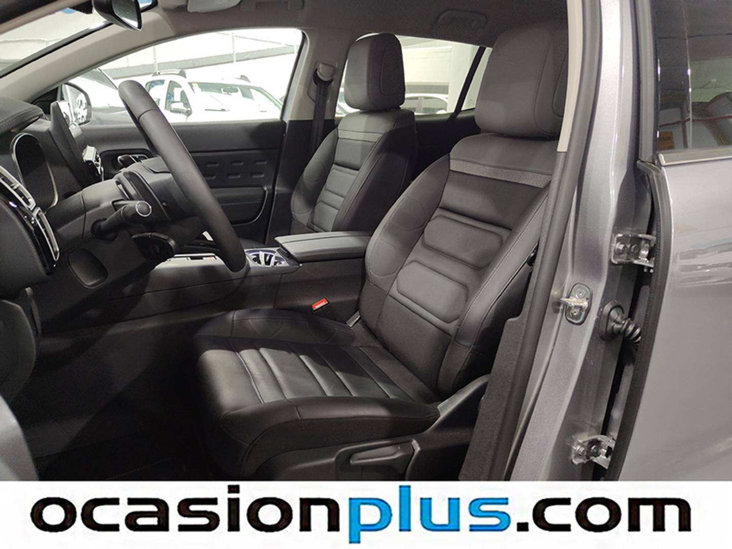 Foto Citroën C5 Aircross Citroen C5 Aircross PureTech 130 S&S Shine Pack EAT8 (131 CV)