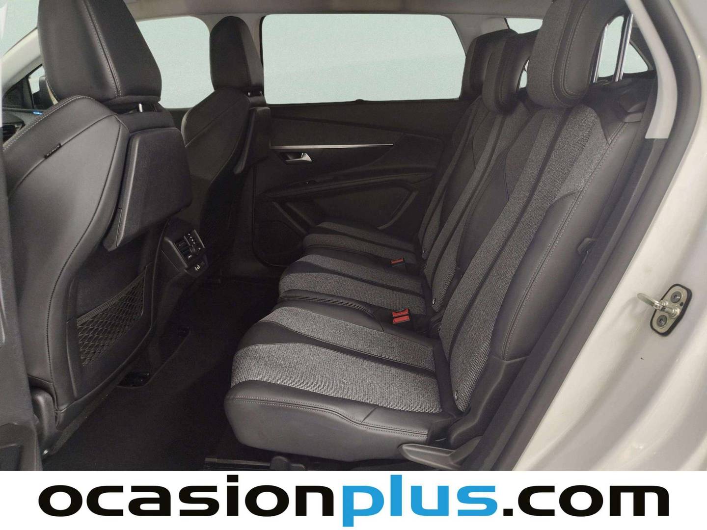 Foto asientos traseros Peugeot 5008 Peugeot 5008 PureTech 130 S&S Allure (130 CV)