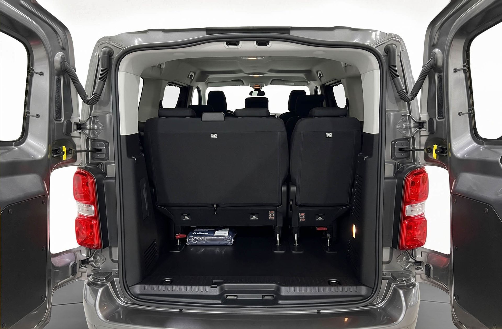 Toyota Proace Verso 2.0D VX Plus Shuttle L1 9 plazas - foto 15