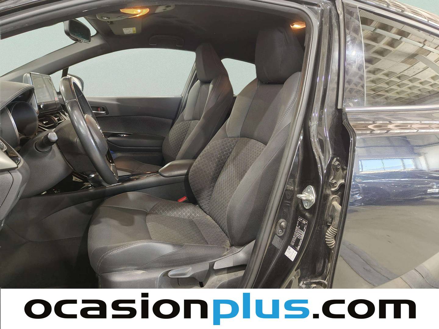 Foto asientos delanteros Toyota C-HR Toyota C-HR 1.8 125H Advance (122 CV)