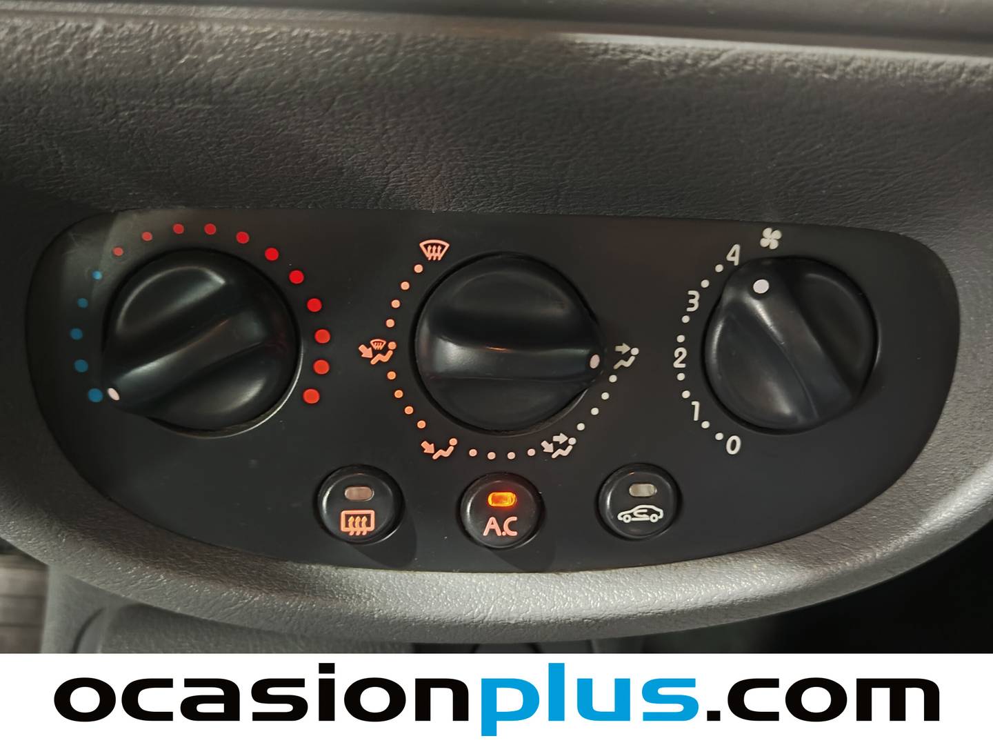 Foto Renault Clio Renault Clio 1.2 RT (60 CV)