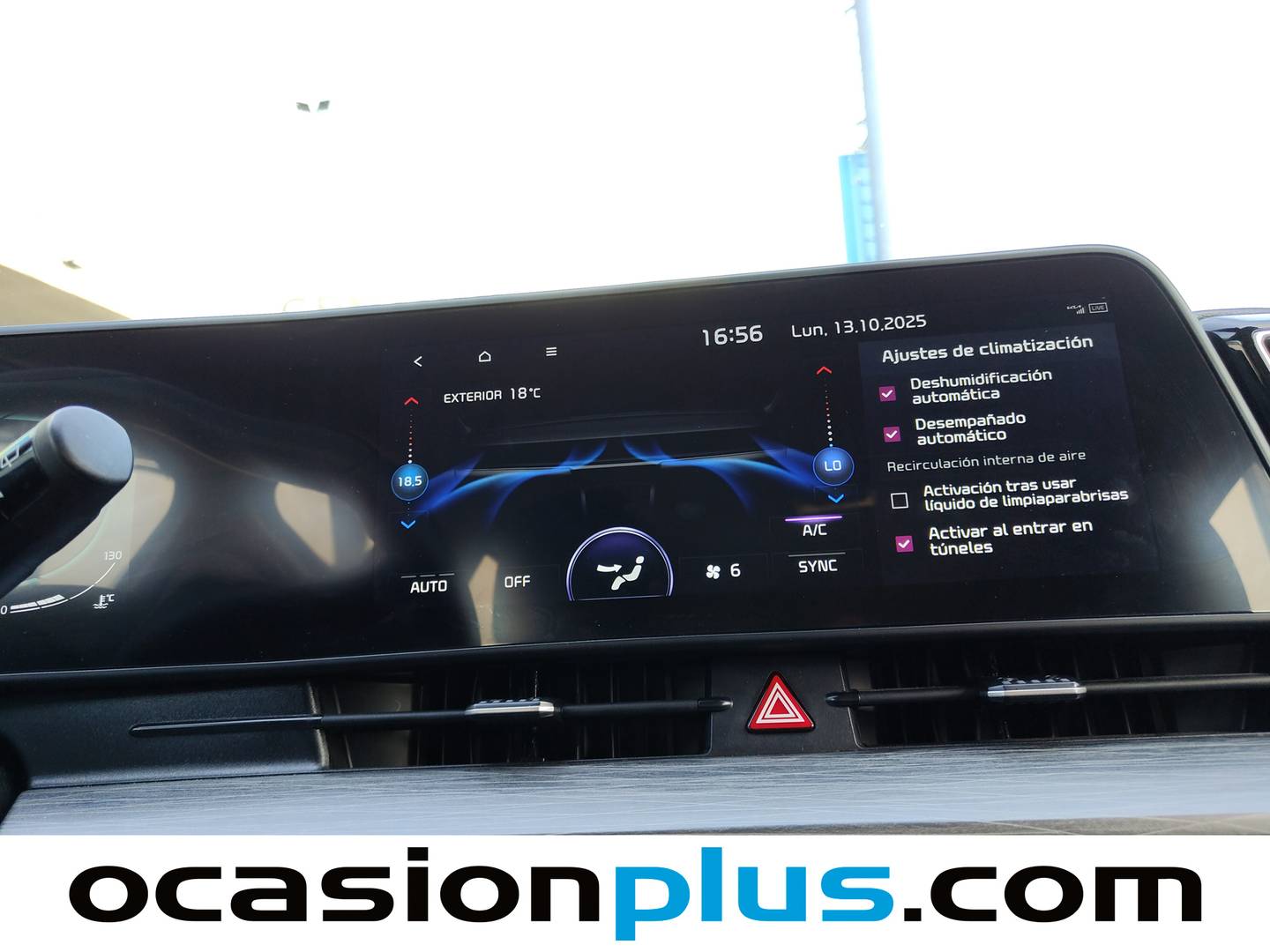 Foto KIA Sportage Kia Sportage 1.6 CRDi MHEV Business 4x2 (136 CV)