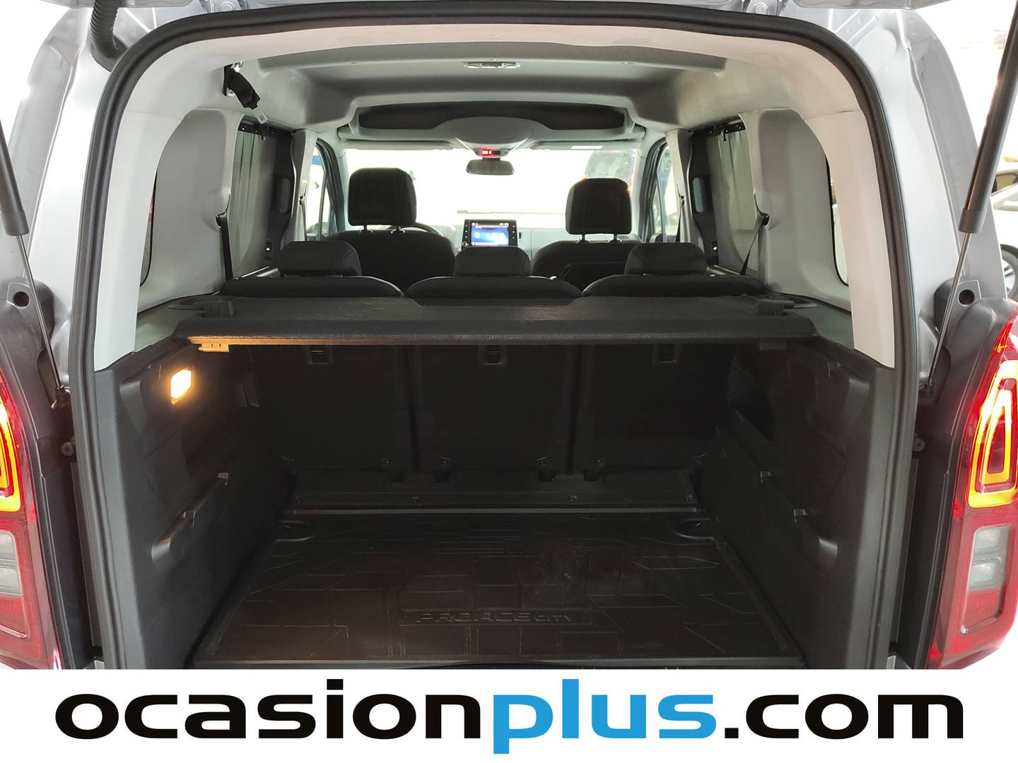Foto asientos traseros Toyota Proace City Verso Toyota Proace City Verso 1.5D Family Active L1 (131 CV)
