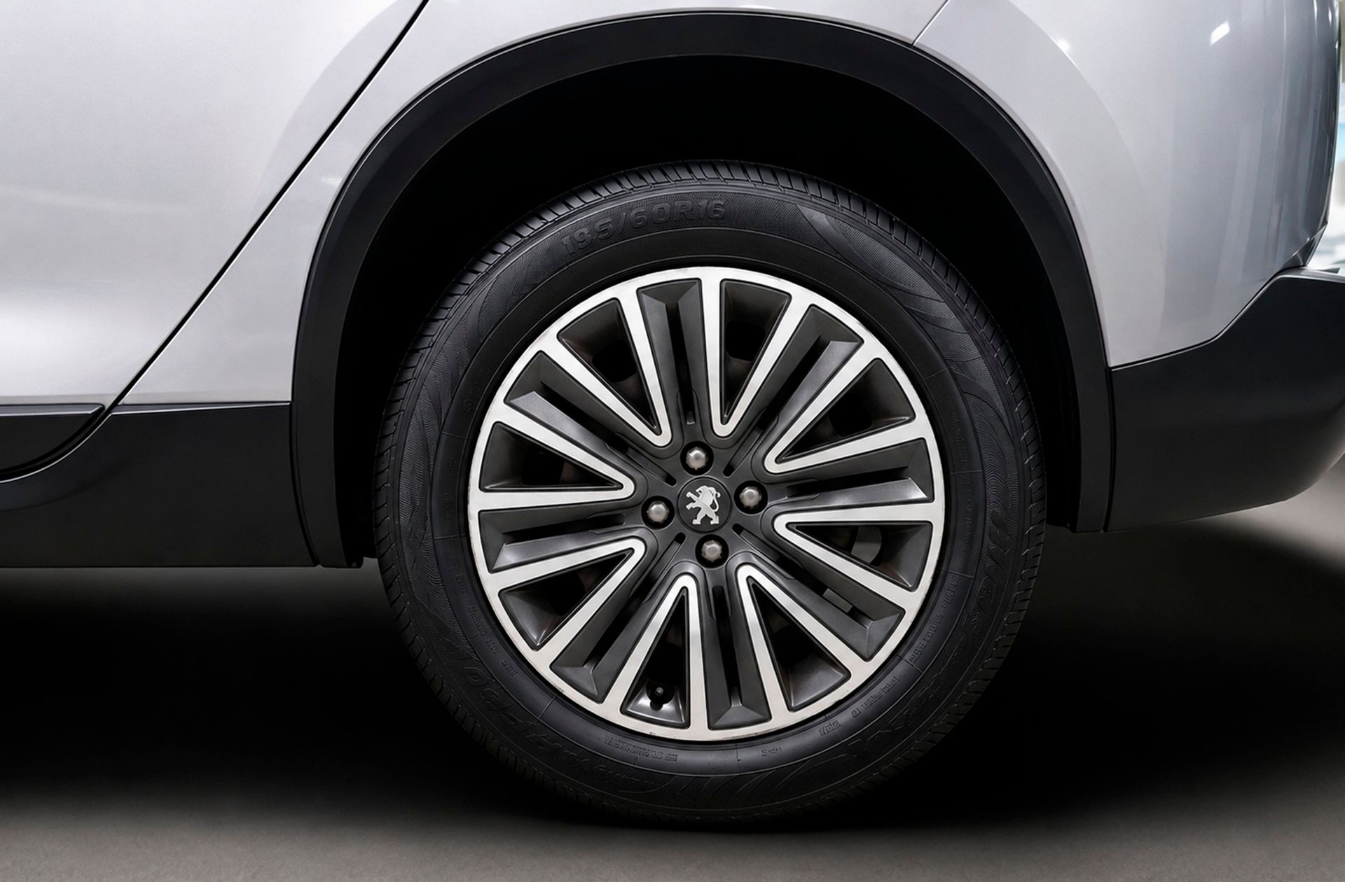Peugeot 2008 VTI 82 Active - foto 30