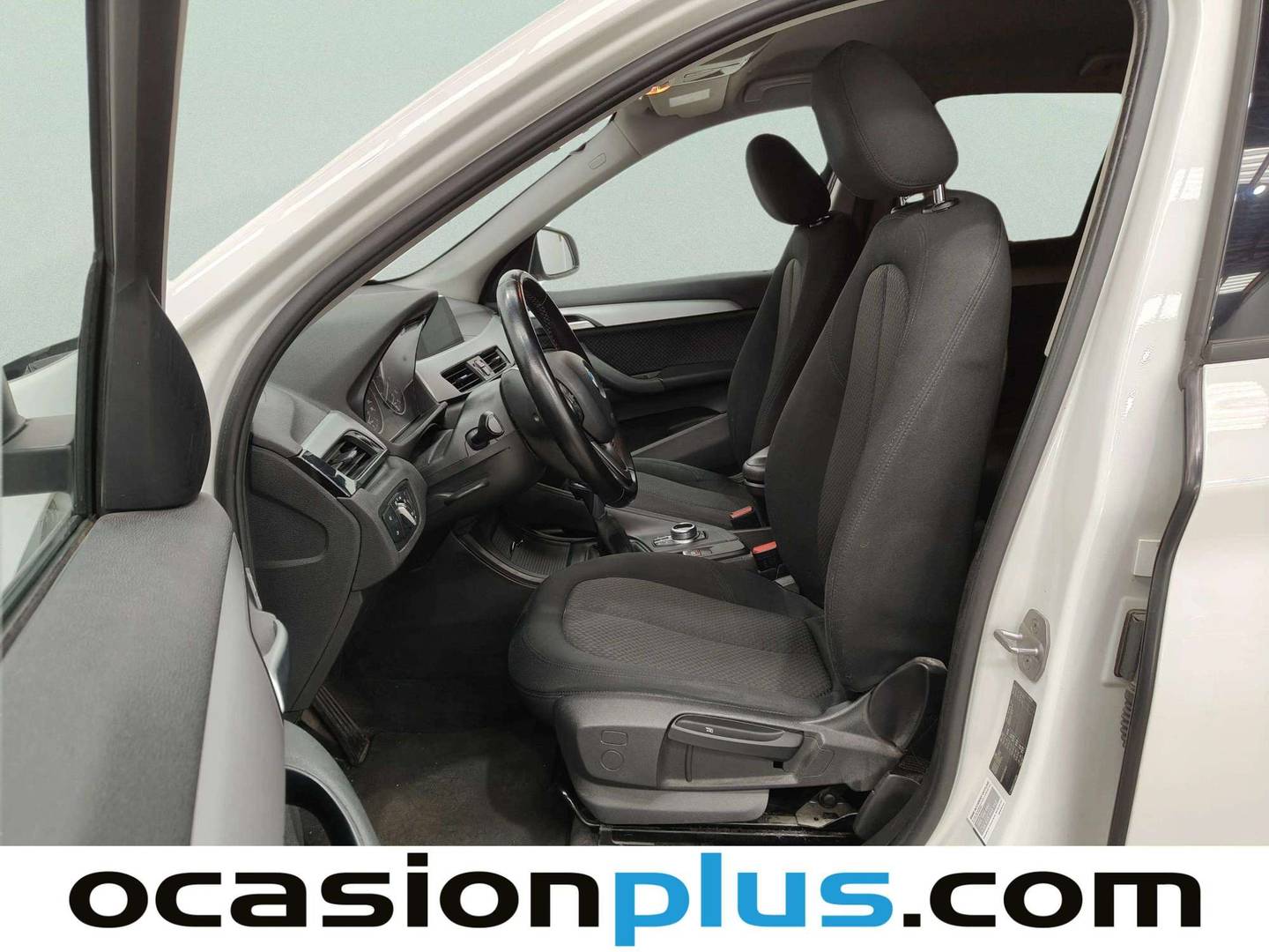 Foto asientos delanteros BMW X1 BMW X1 sDrive18d Business (150 CV)