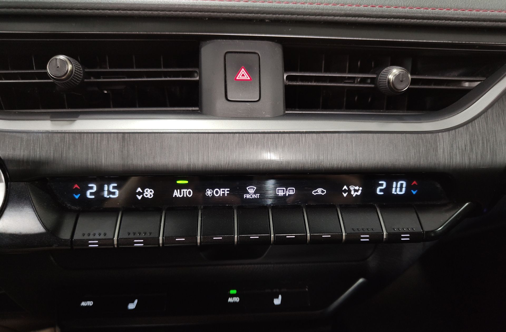 Lexus UX 250h F Sport - foto 40