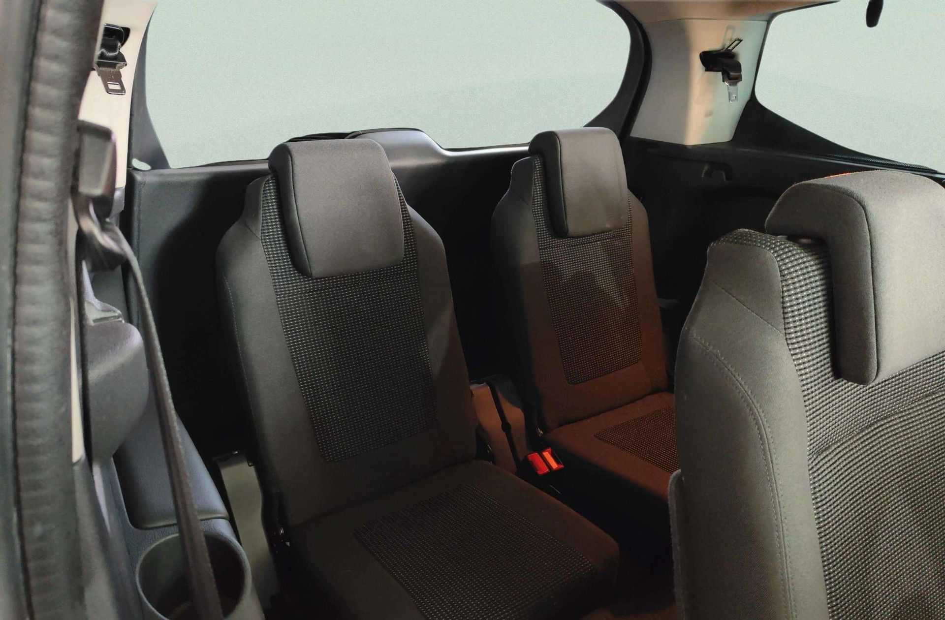 Peugeot 5008 2.0 BlueHDi Allure 7 plazas - foto 7