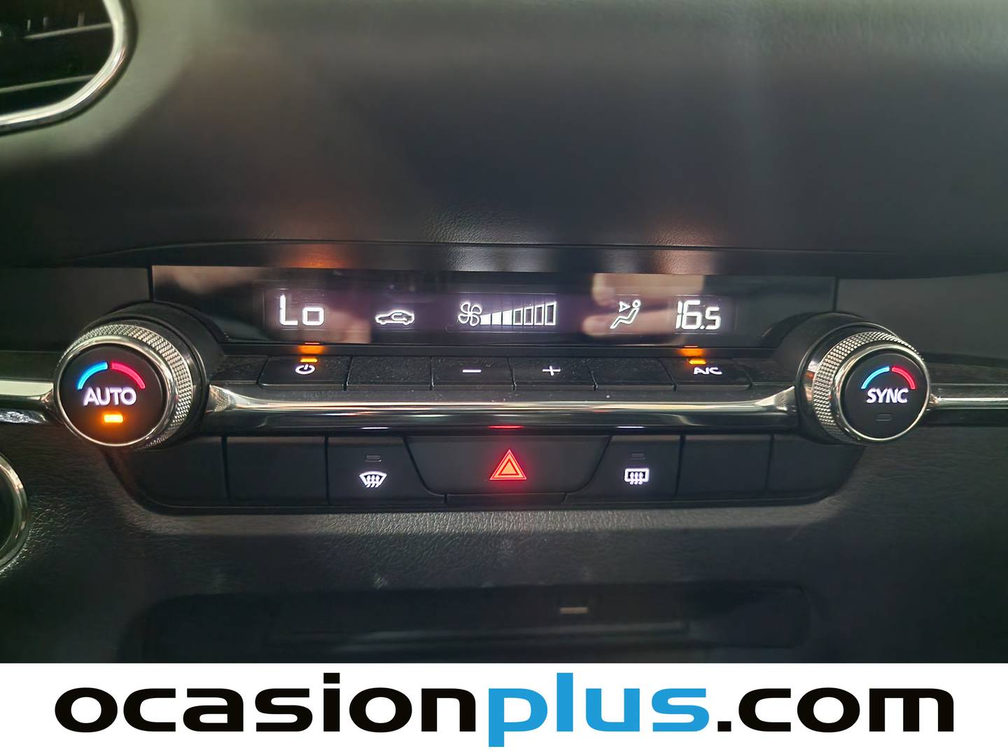 Foto Mazda CX-30 Mazda CX-30 2.0 Skyactiv-X Evolution 2WD AT (180 CV)