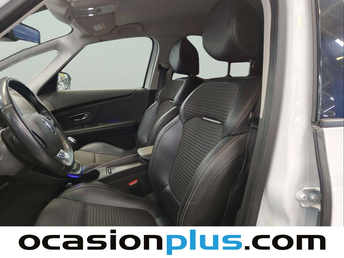 Foto asientos delanteros Renault Scénic Renault Scenic Zen Energy dCi (130 CV)