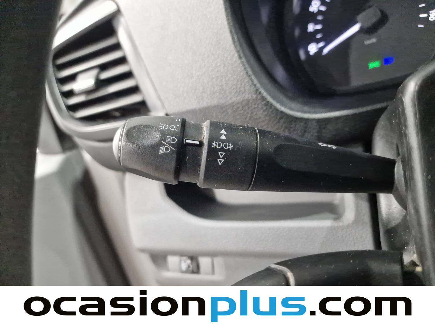 Equipamiento del Peugeot Expert Peugeot Expert 1.6 BlueHDi Pro Standard (95 CV) 3 Plazas