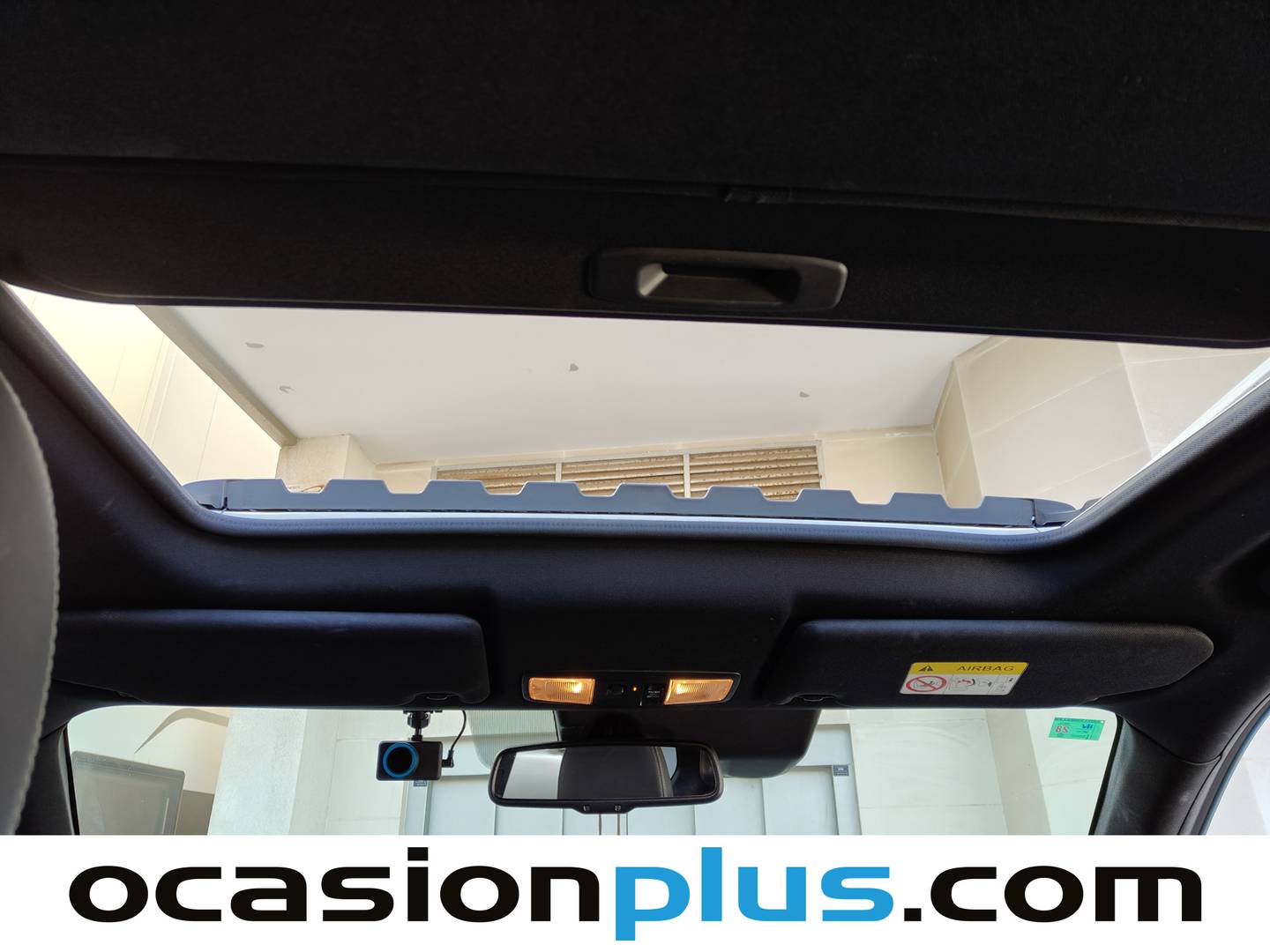 Extras y acabados del Mitsubishi Outlander Mitsubishi Outlander 2.4 PHEV Kaiteki+ 4WD Auto (224 CV)