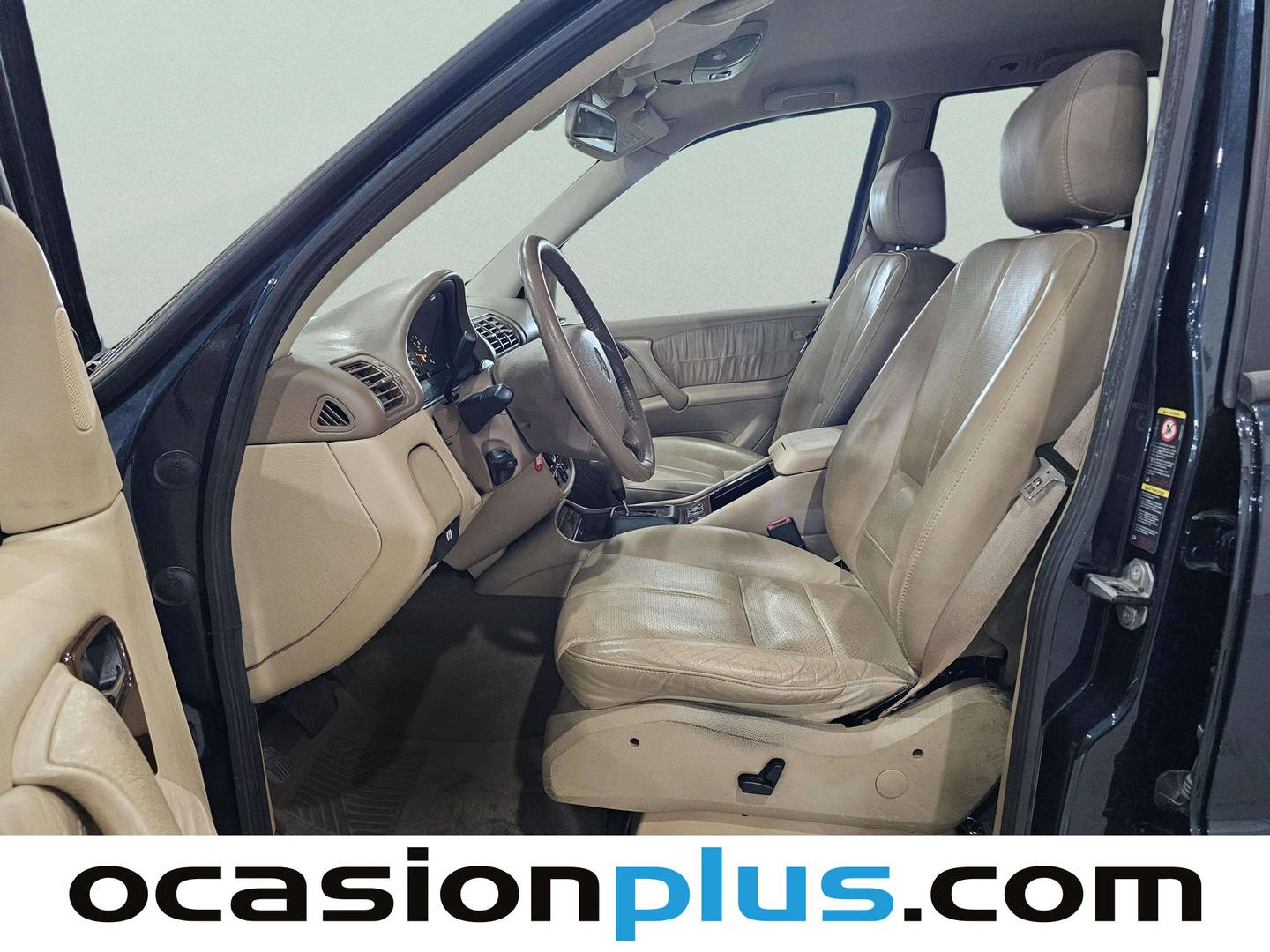 Foto asientos delanteros Mercedes Clase M Mercedes Clase M ML 270 CDI (163 CV)