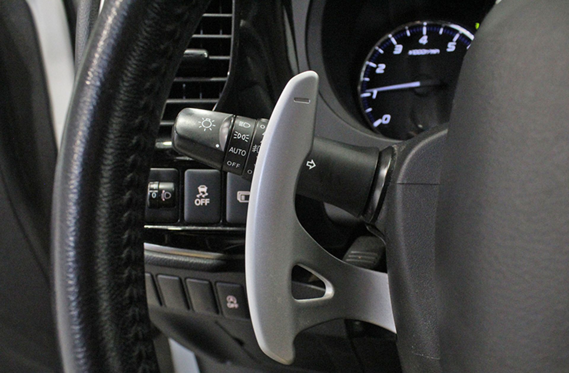 Mitsubishi Outlander 200 MPI Motion CVT 2WD - foto 24