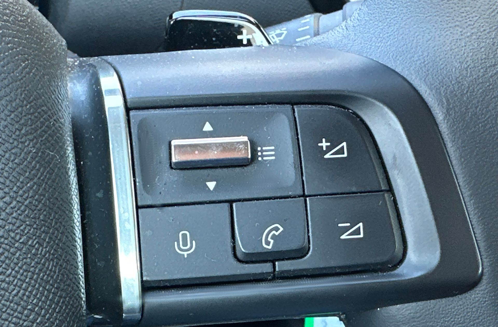 Citroën C4 X Hybrid 136 e-DCS6 Plus - foto 25