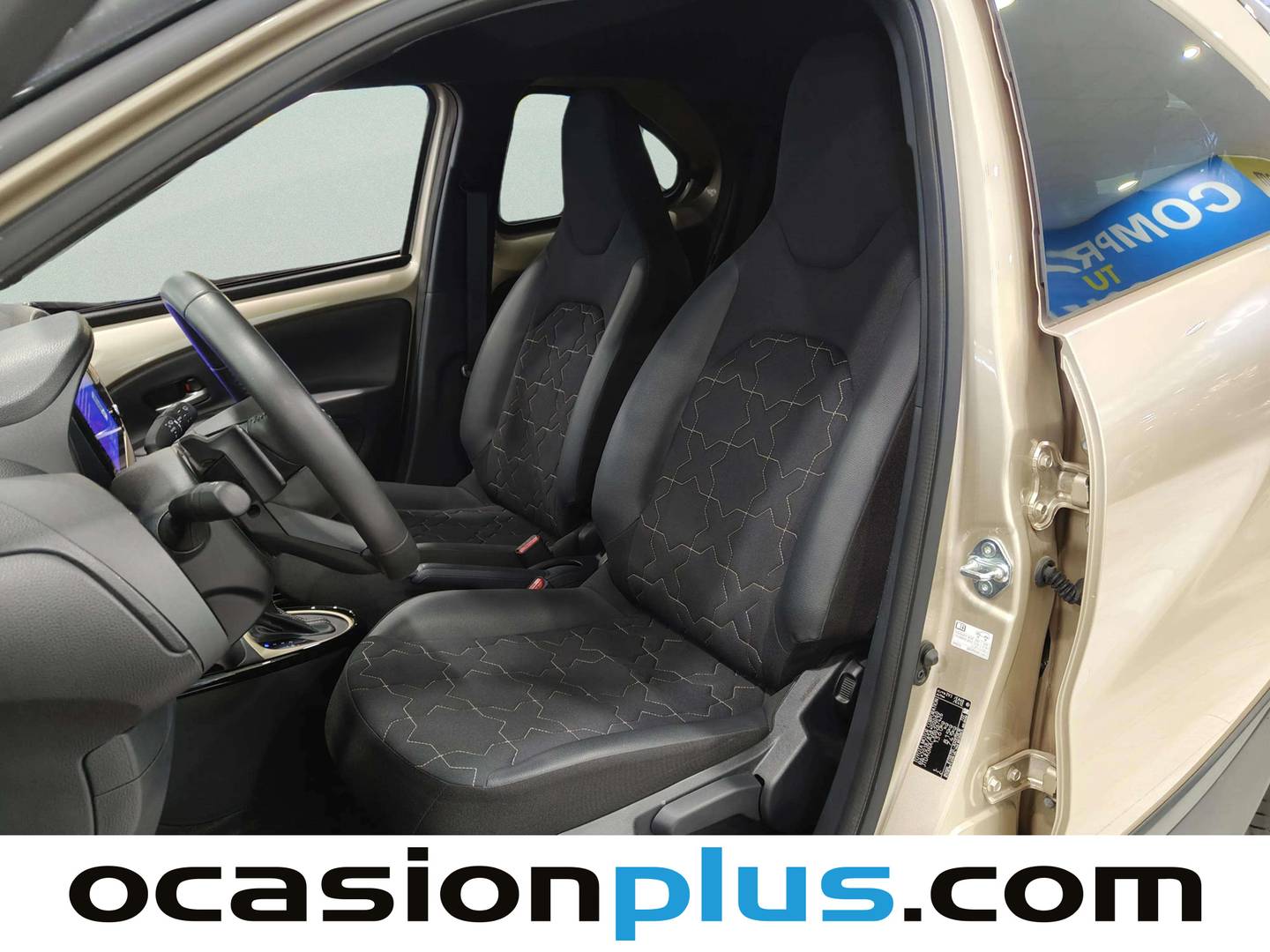 Foto asientos delanteros Toyota Aygo X Cross Toyota Aygo X Cross 1.0 VVT-I Undercover CVT (72 CV)