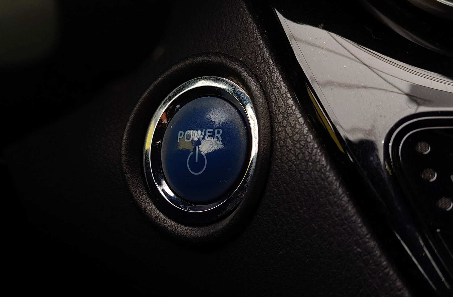 Toyota C-HR 1.8 125H Advance - foto 32