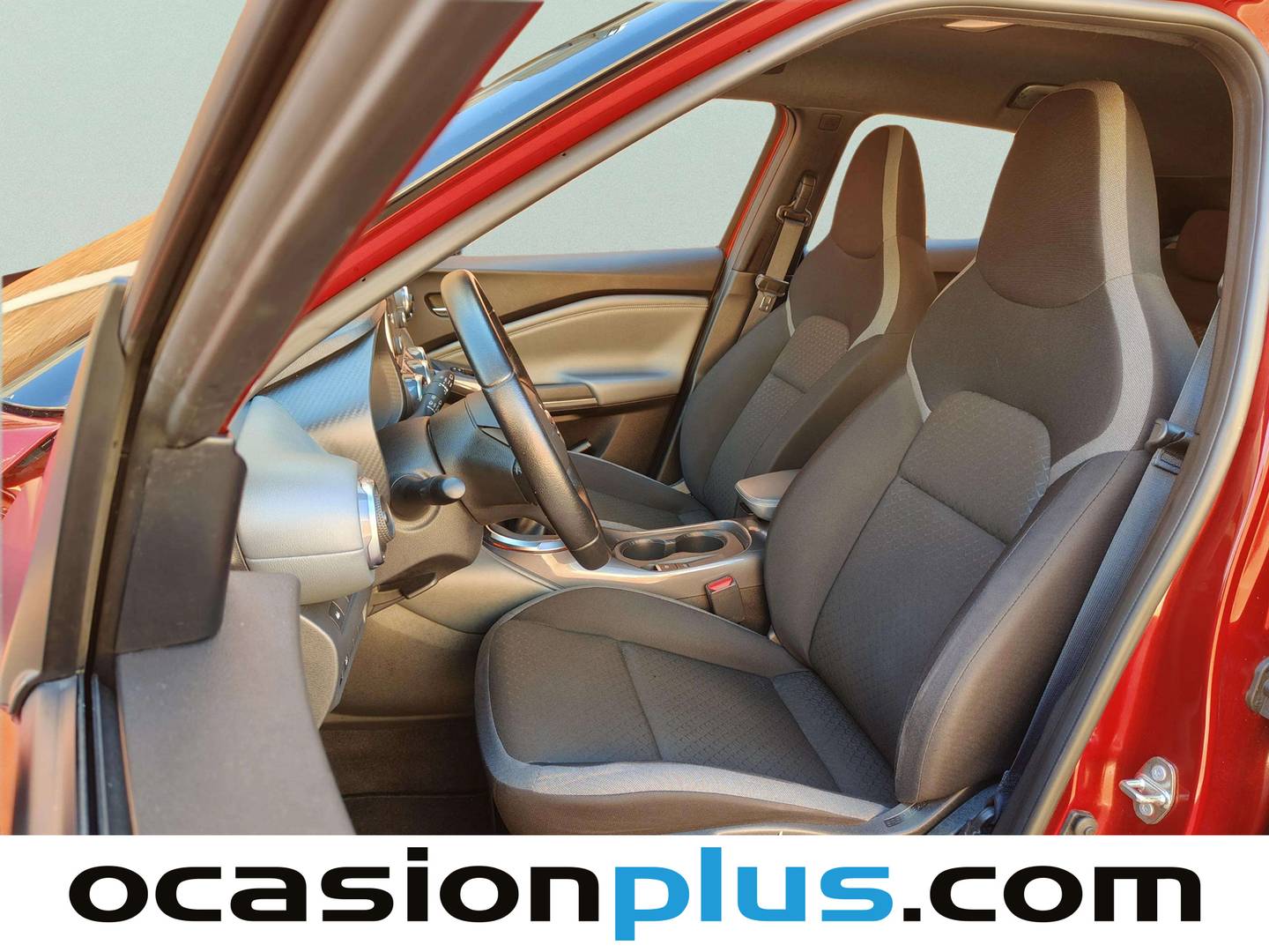 Foto asientos delanteros Nissan JUKE Nissan Juke DIG-T N-Connecta 4x2 (117 CV)