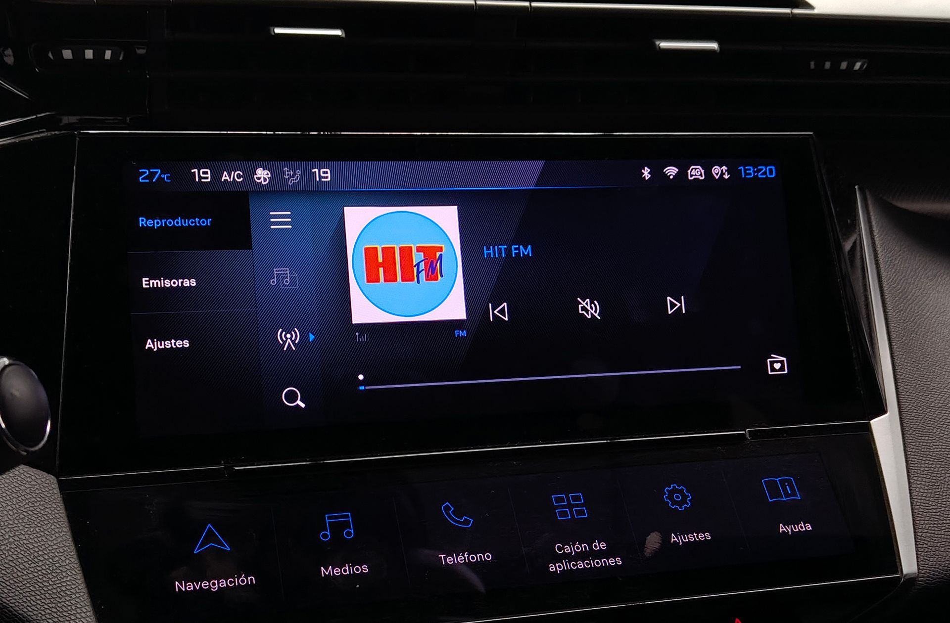 Peugeot 408 PHEV 225 GT e-EAT8 - foto 43