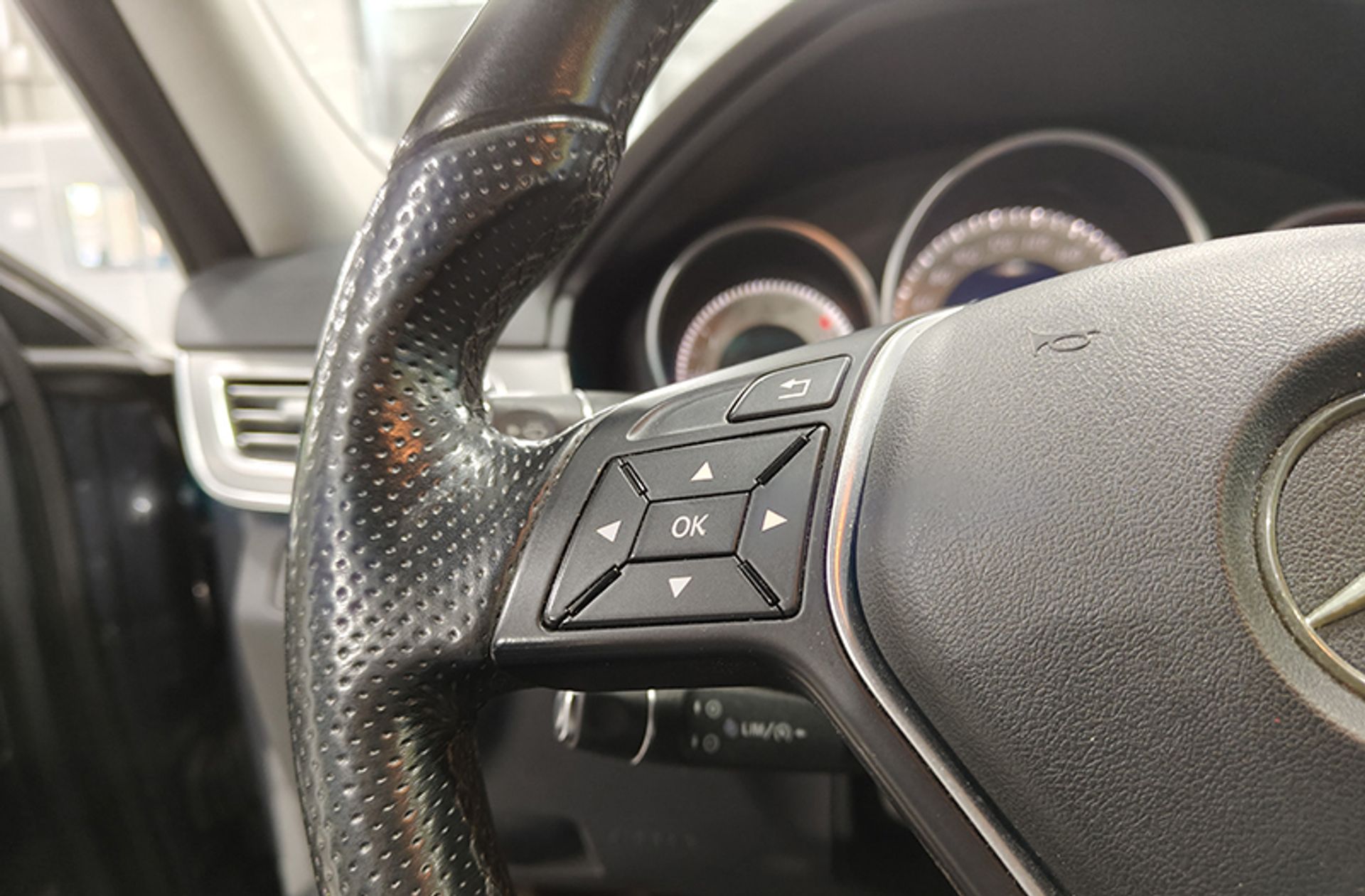 Mercedes-Benz Clase E 220 BlueTEC 4MATIC - foto 26