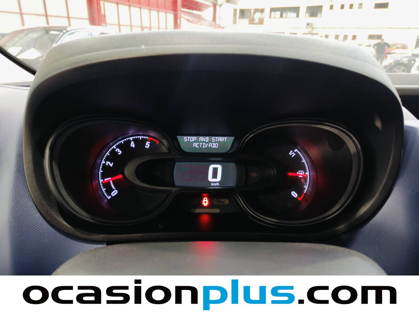 Opel Vivaro Opel Vivaro 1.6 CDTI S&S L1 2.7t (120 CV) 8 PLAZAS de segunda mano