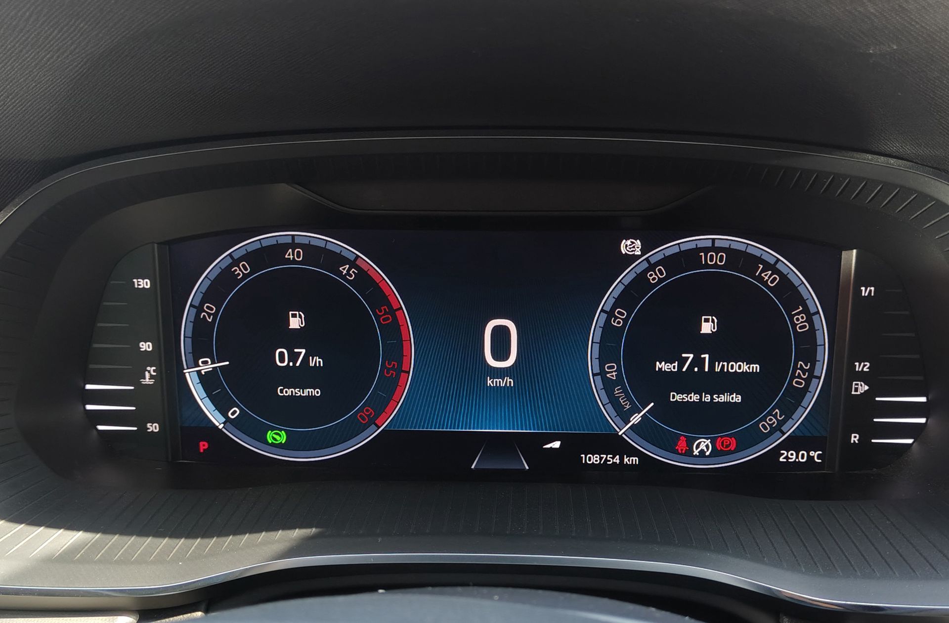 Škoda Octavia 2.0 TDI Style DSG - foto 25