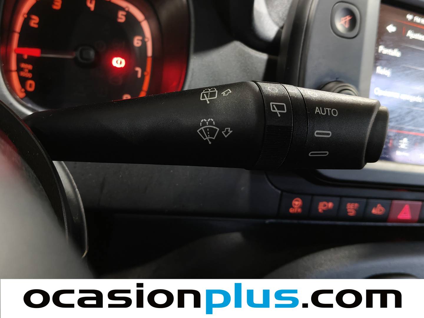 Equipamiento del Fiat Panda Fiat Panda 1.0 Hybrid Cross (70 CV)