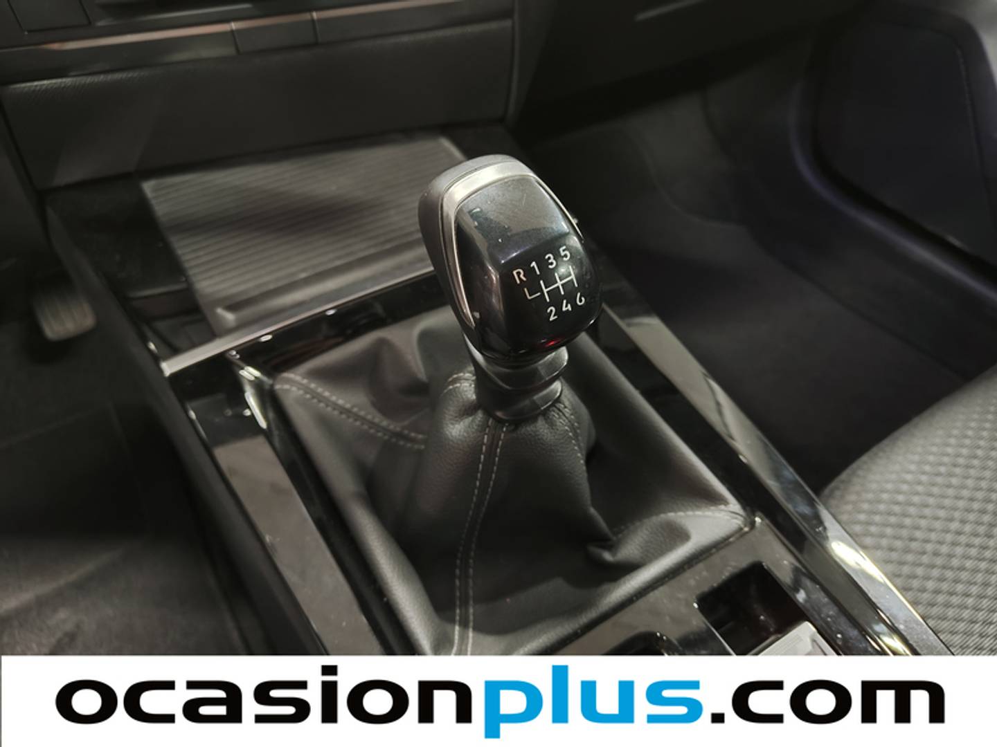 Foto Opel Astra Opel Astra 1.2 Turbo XHT Edition (130 CV)