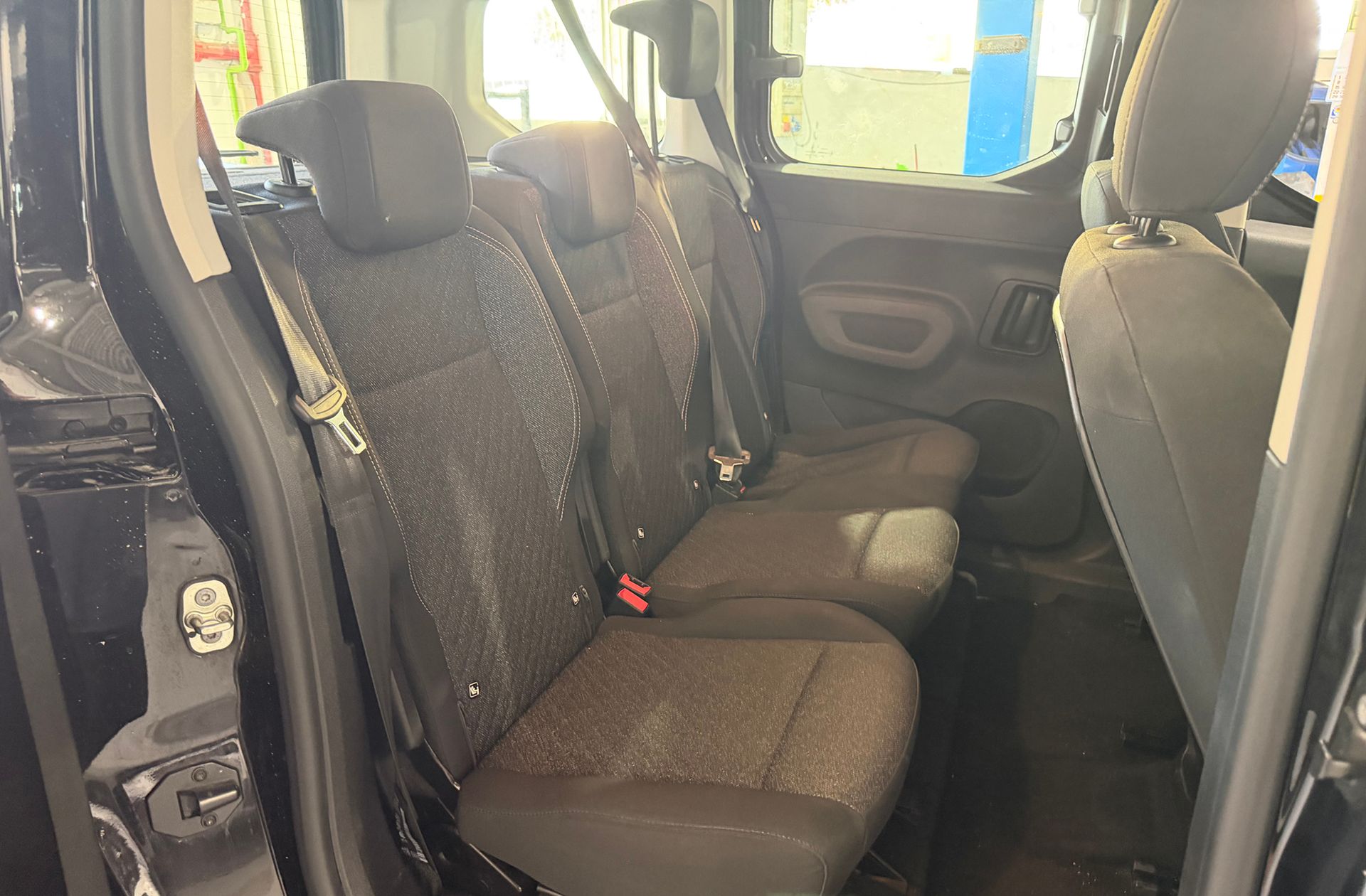 Peugeot Rifter BlueHDi 100 Allure - foto 17