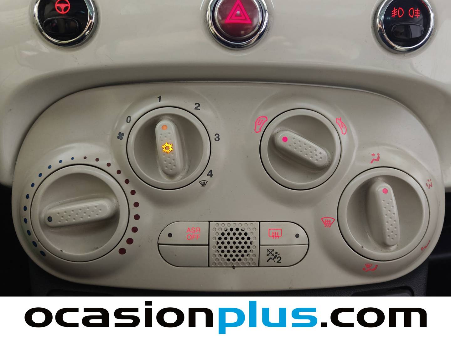 Foto Fiat 500 Fiat 500 1.2 8v Lounge (69 CV)