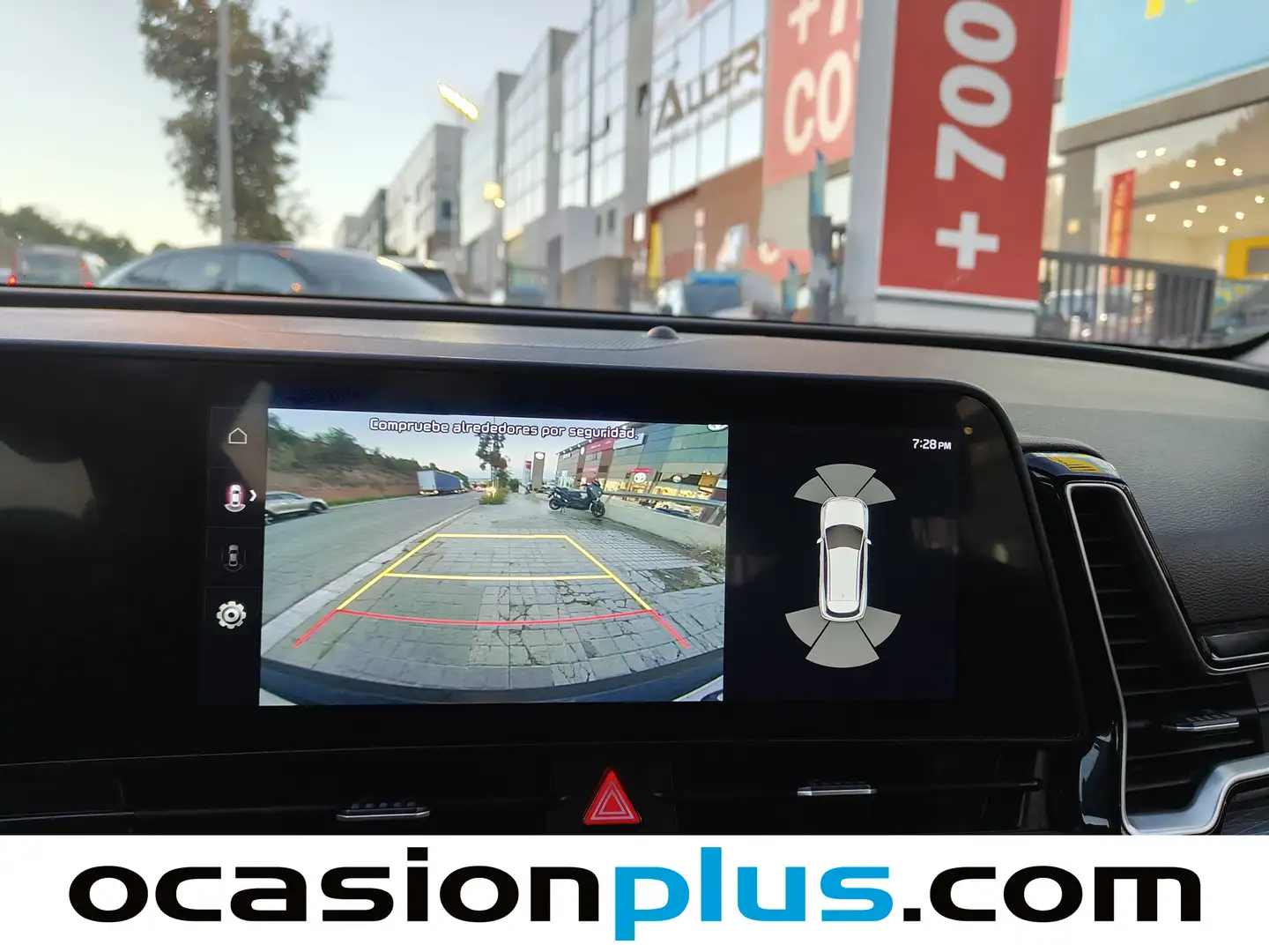 Foto KIA Sportage Kia Sportage 1.6 CRDi MHEV Business 4x2 (136 CV)