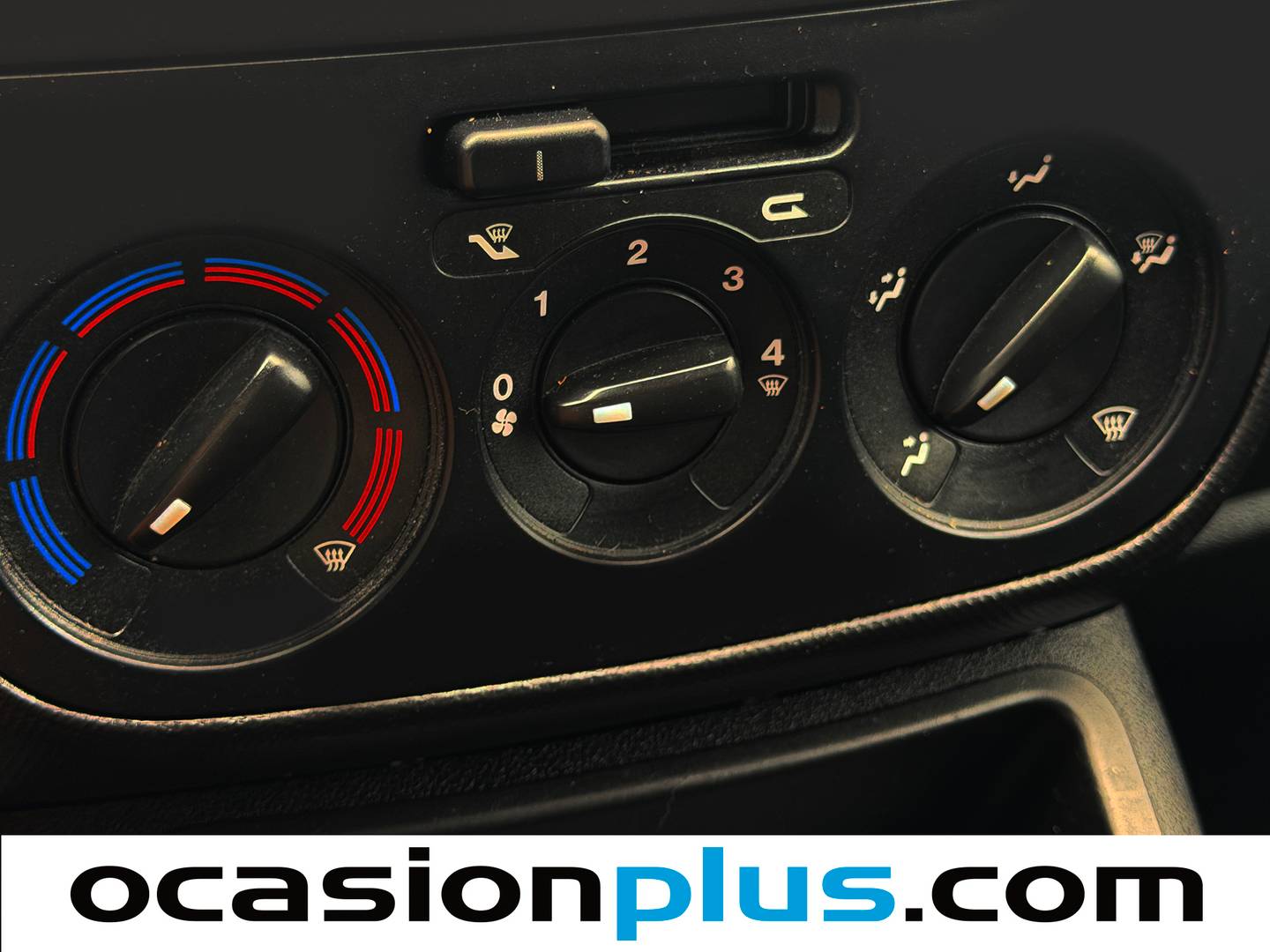Accesorios del Fiat Fiorino Fiat Fiorino Cargo Furgon 1.3 Multijet Base (95 CV)