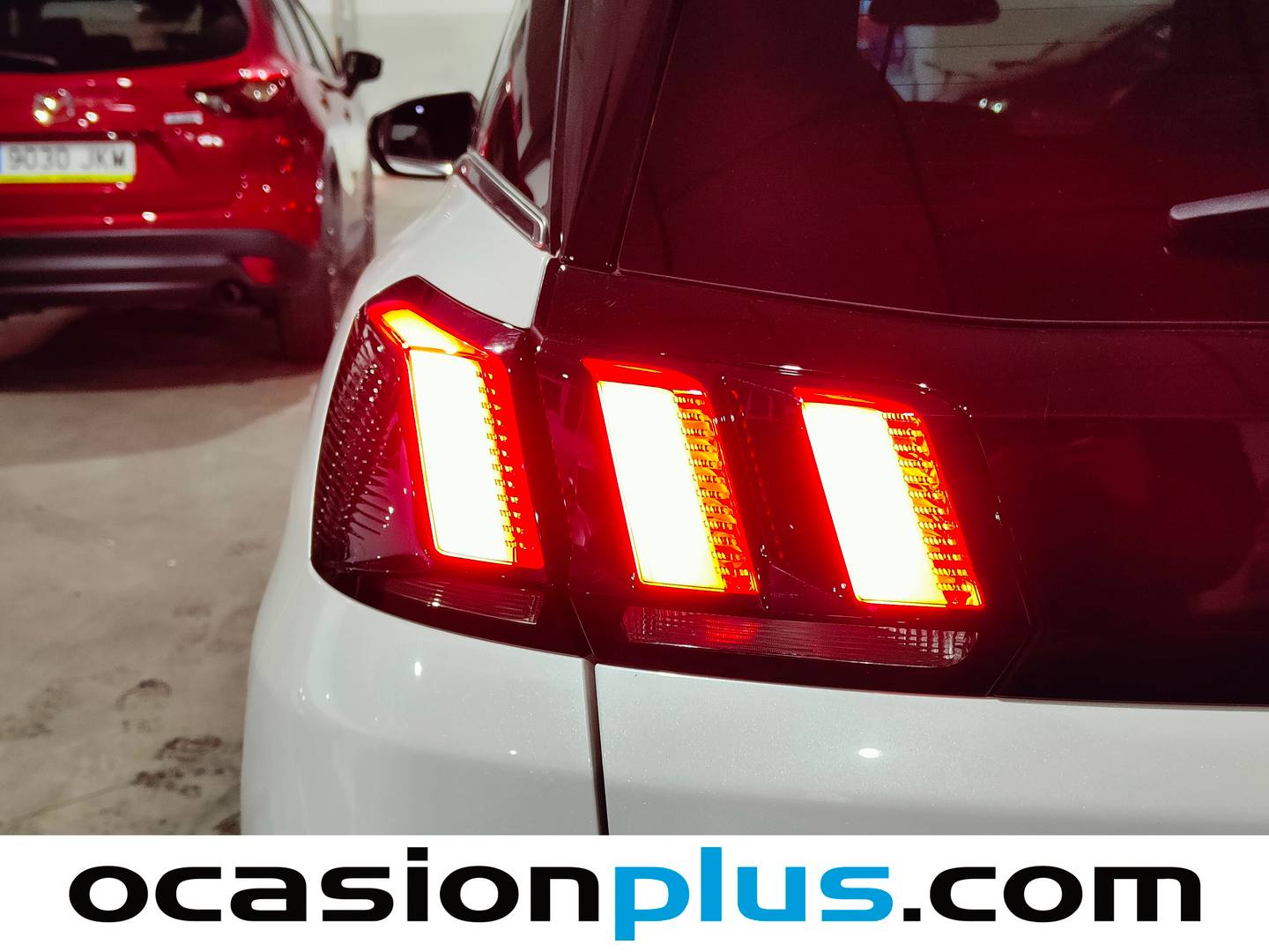 Foto Peugeot 3008 Peugeot 3008 PureTech 130 S&S GT Line EAT8 (130 CV)