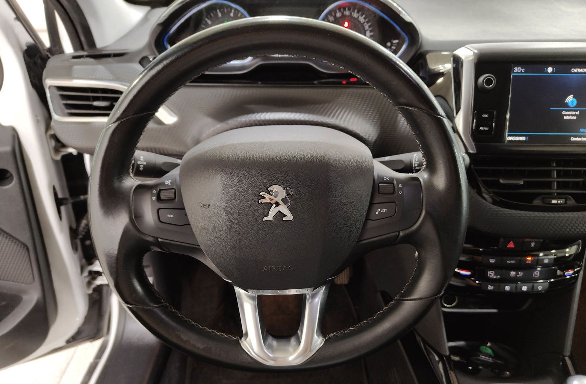 Peugeot 2008 PureTech 110 Allure - foto 25